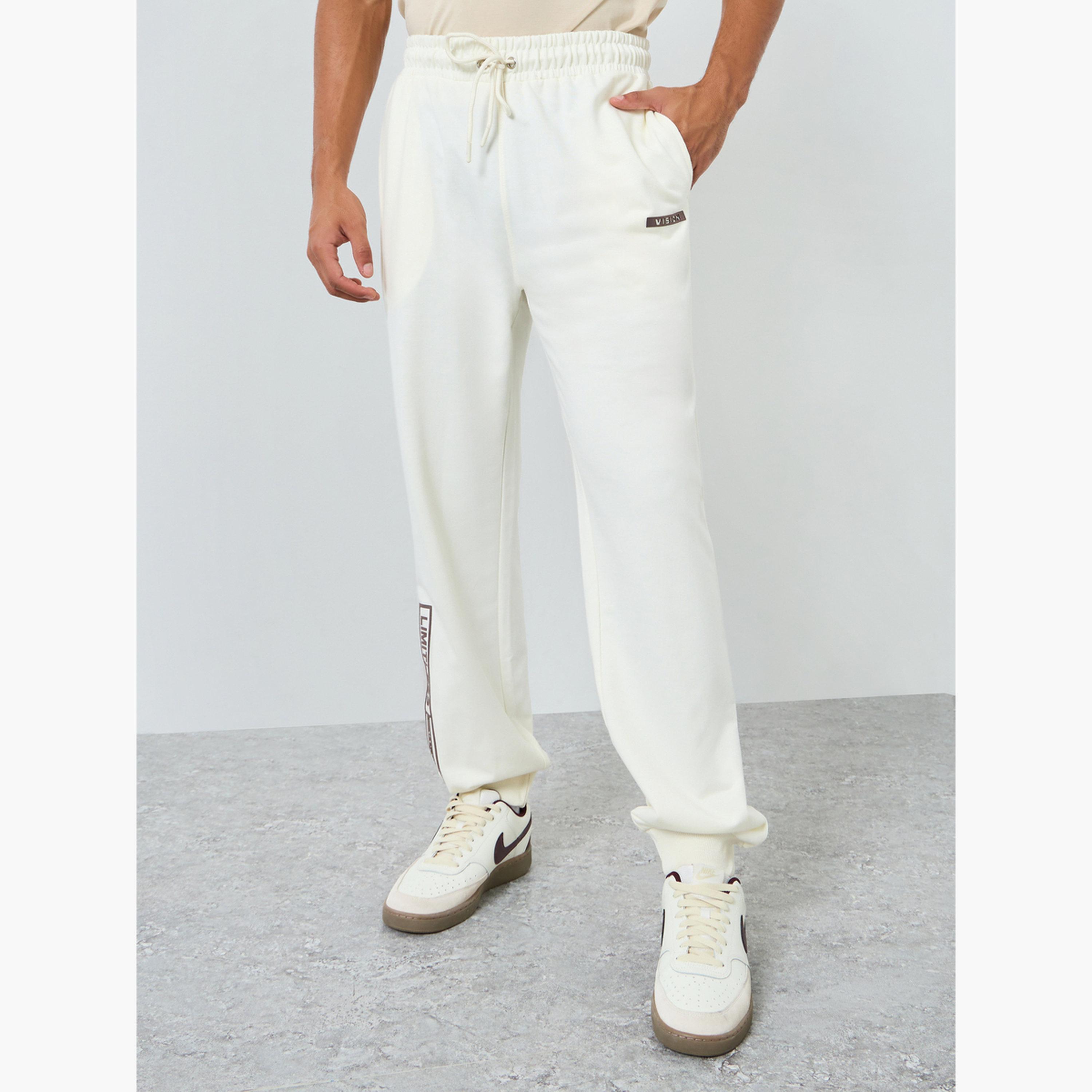 جوغر تيري قصة مريحة بطبعة جانبية-men-clothing-bottoms-joggers-image-1