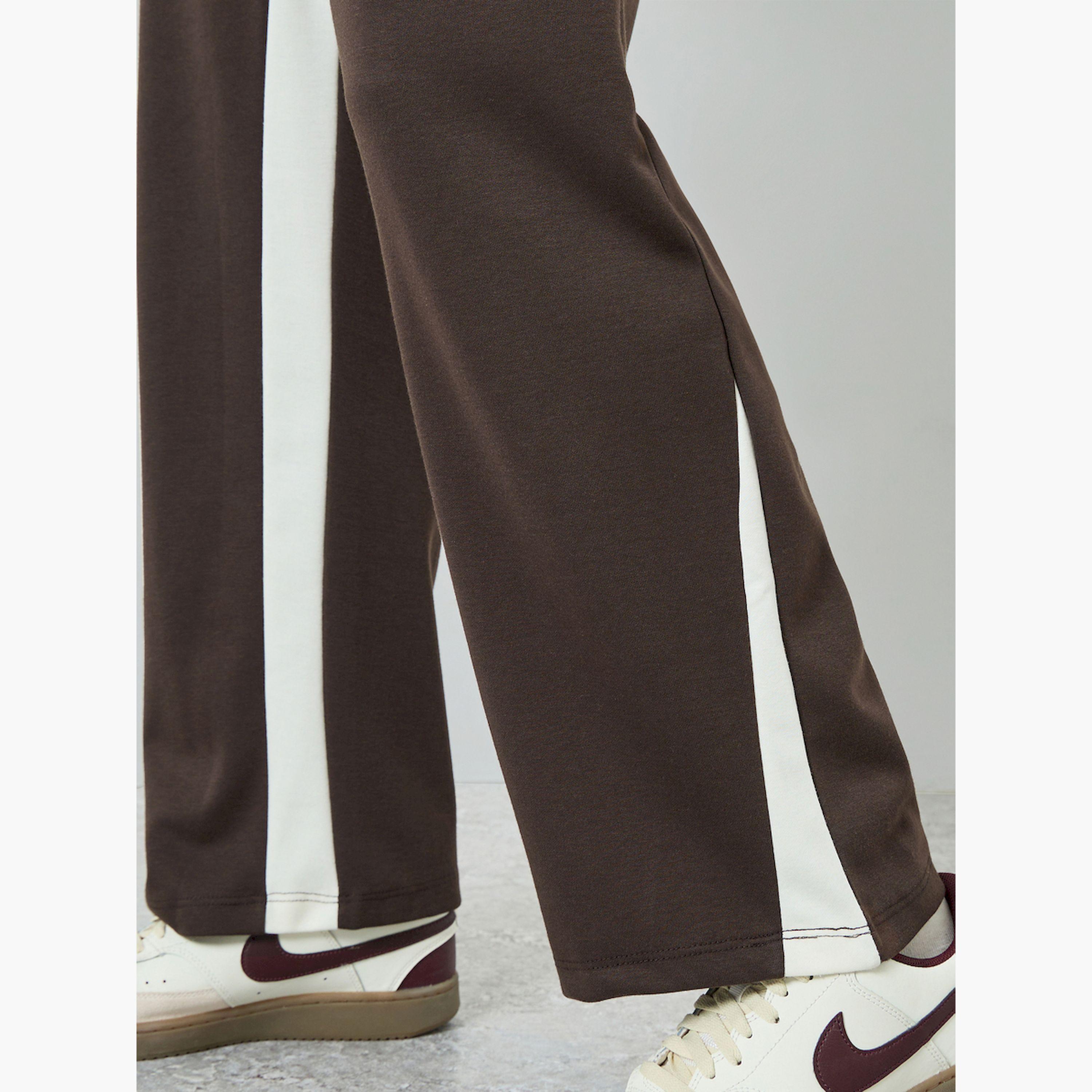 Styli Men Graphic Oversized T-Shirt and Joggers Co-Ords-men-clothing-coordsets-image-4