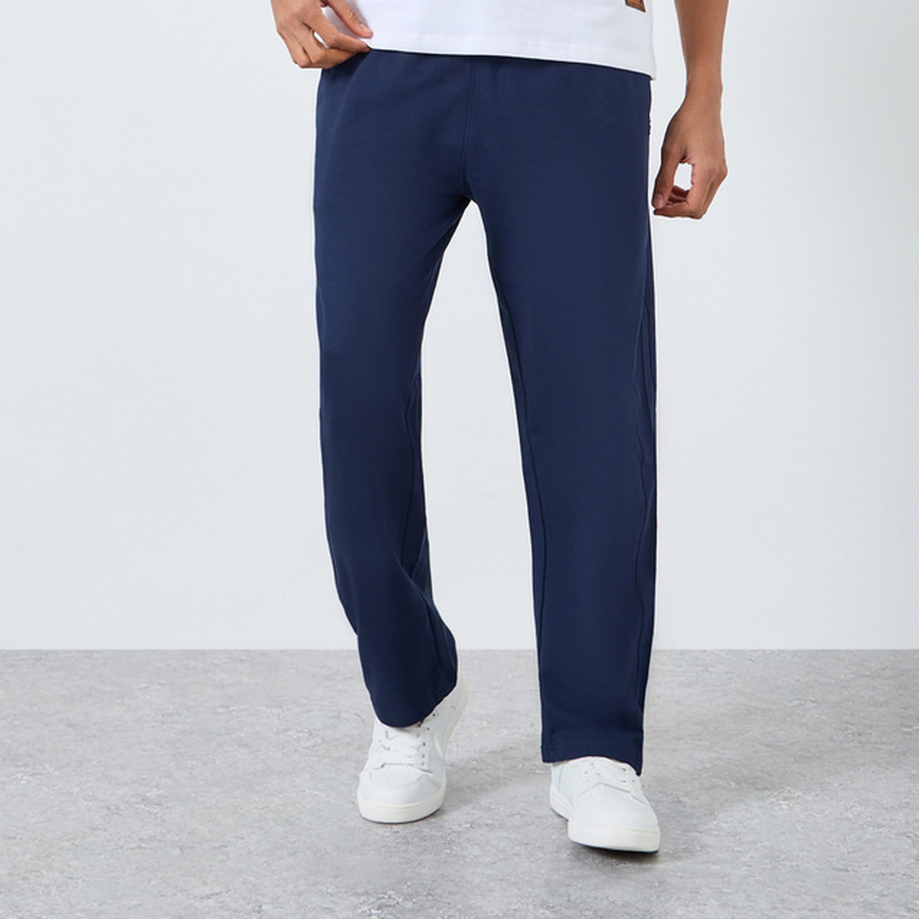 جوغر بقصة مريحة وشريط جانبي مع أربطة-men-clothing-bottoms-joggers-image-1