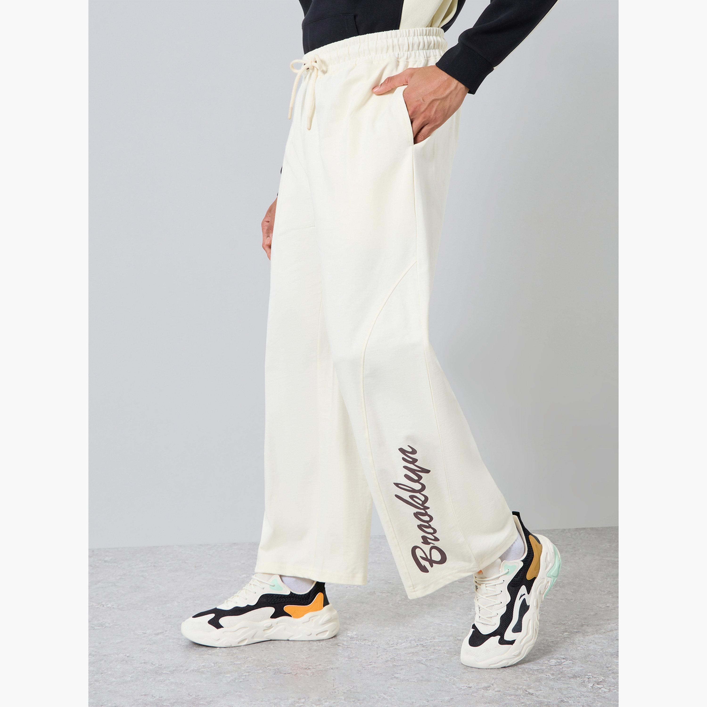 جوغر بأرجل واسعة-men-clothing-bottoms-joggers-image-2