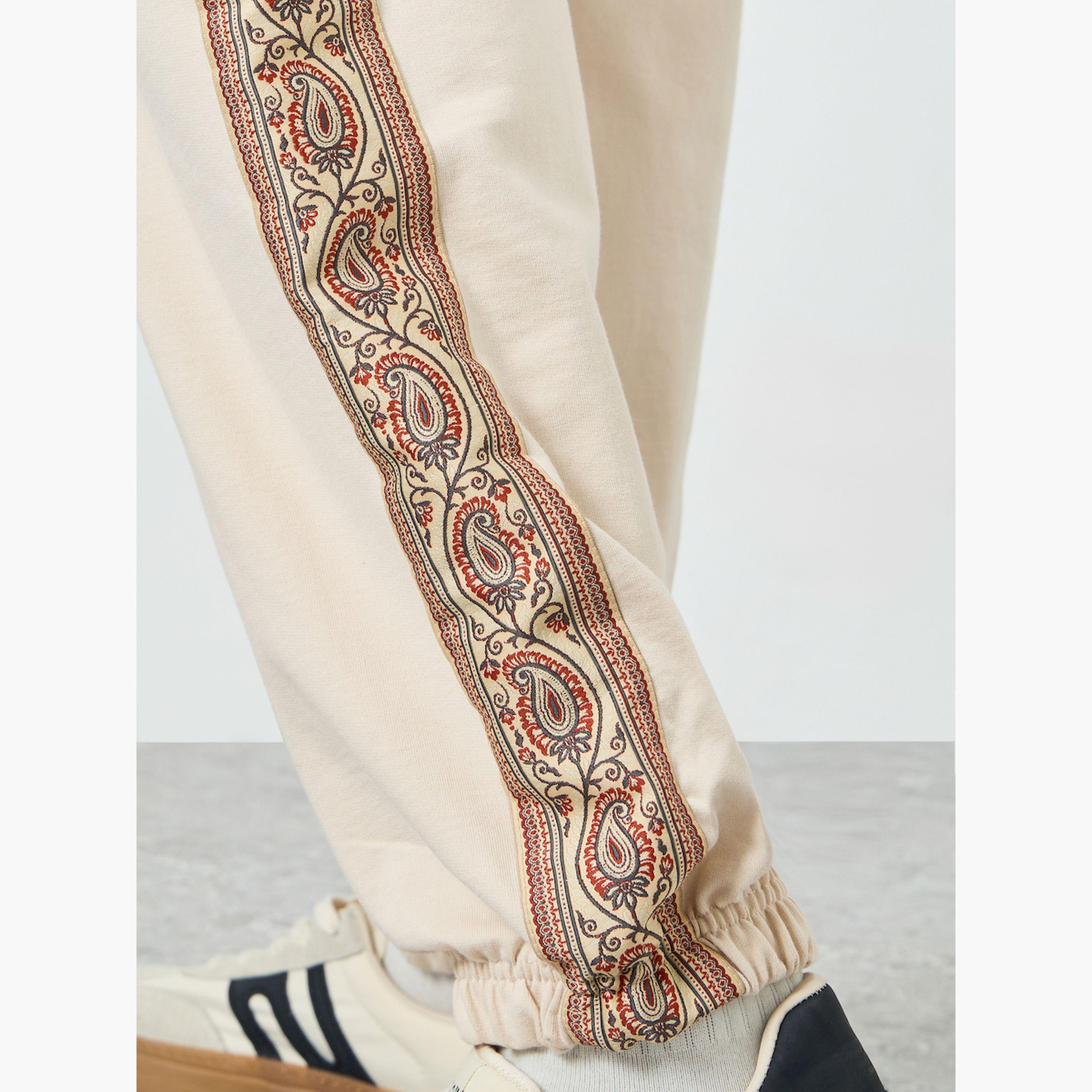 جوغر بأجزاء جانبية مطبوعة للرجال-men-clothing-bottoms-joggers-image-4