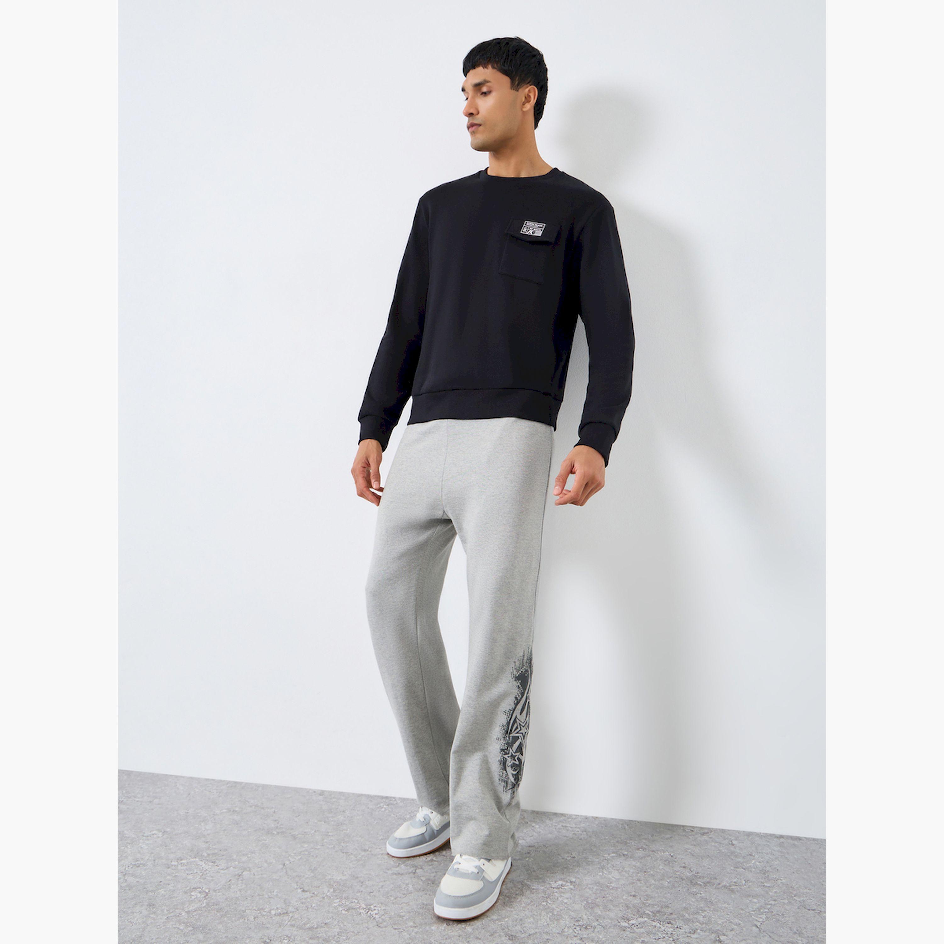 جوغر تيري واسع بطبعة جرافيك-men-clothing-bottoms-joggers-image-2