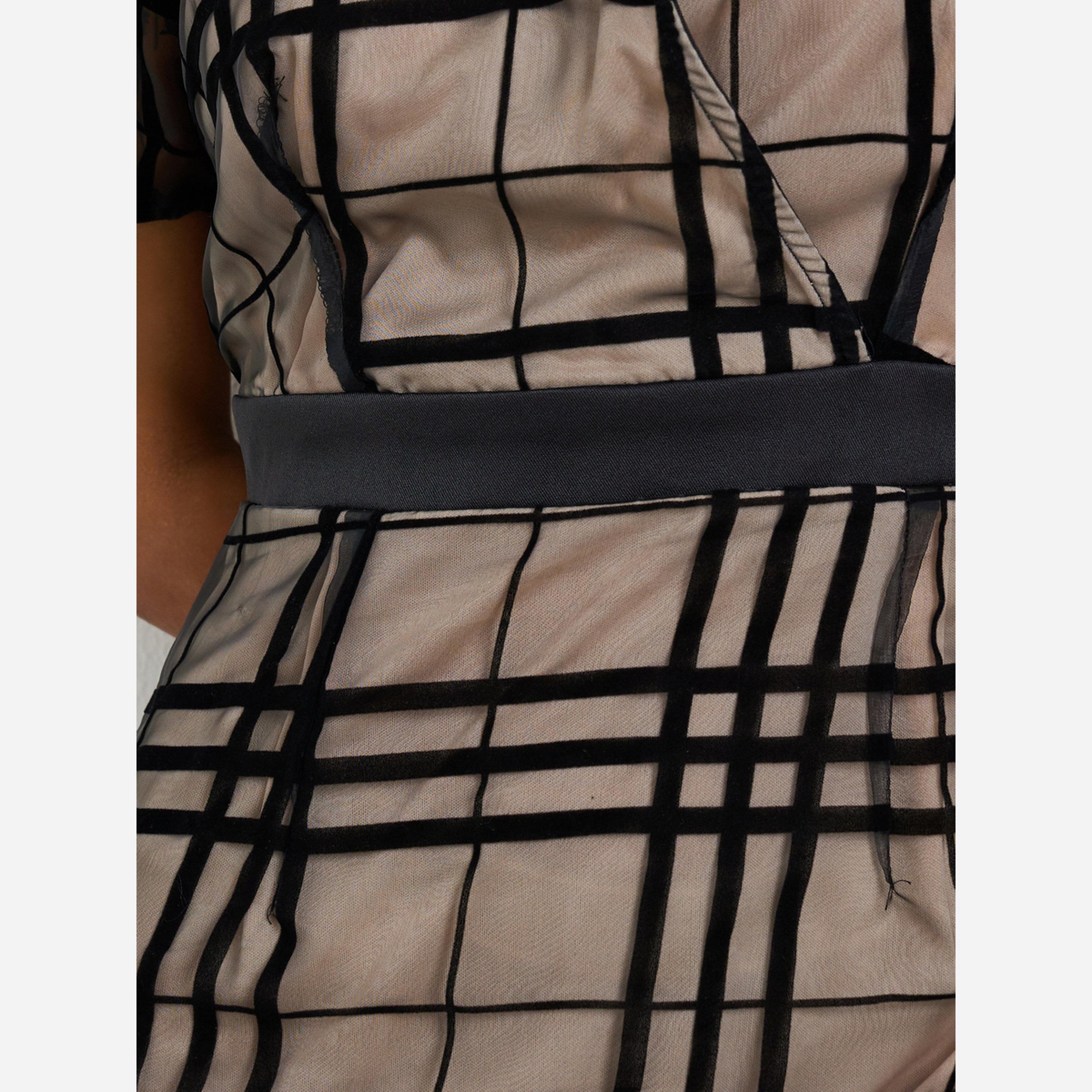 ستايلي - فستان متوسط الطول لون أسود من الأورجانزا المخملي-women-clothing-dresses-image-5