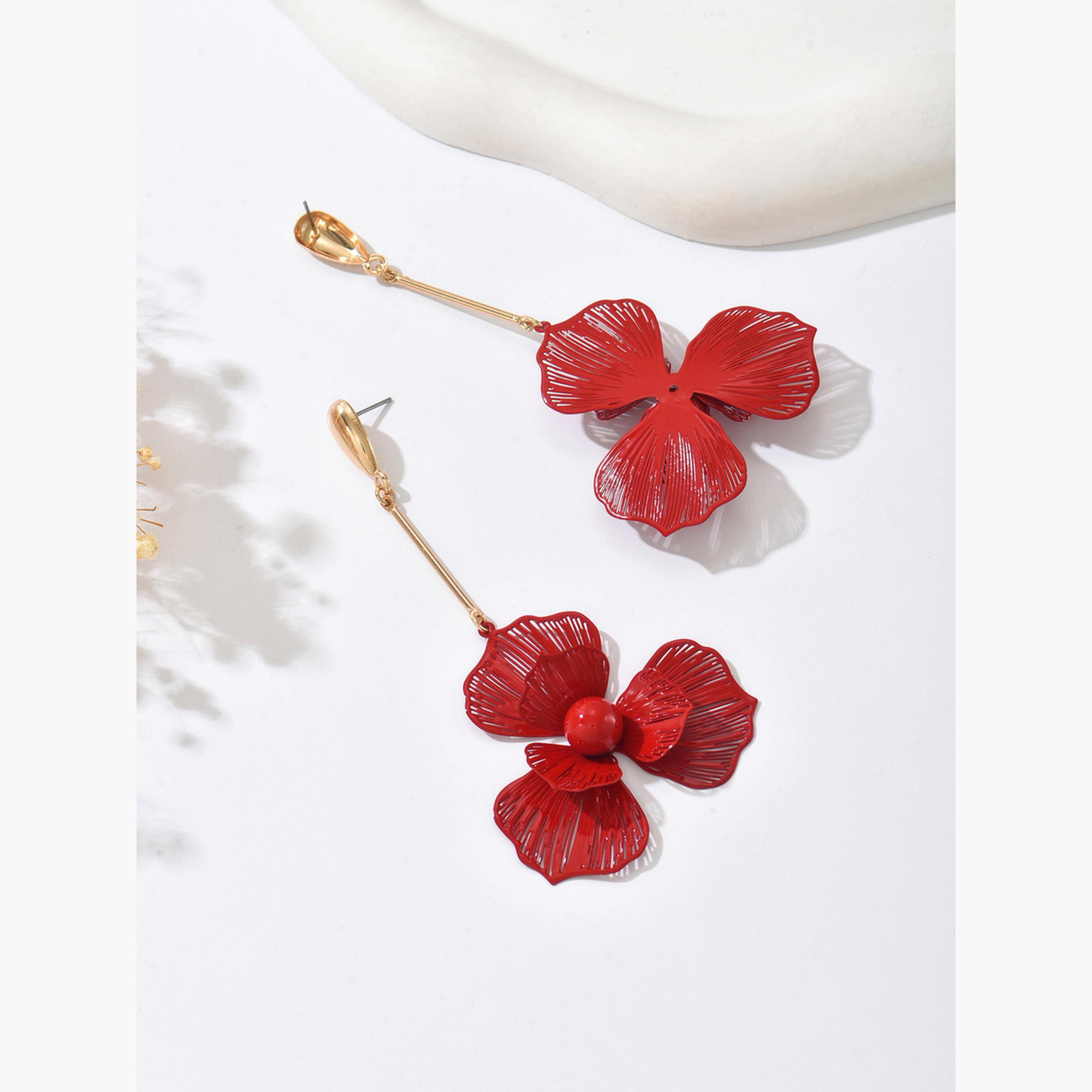 Take Two Women Texture Flowers Dangle Earrings-women-watchesandjewellery-jewellery-earrings-image-4