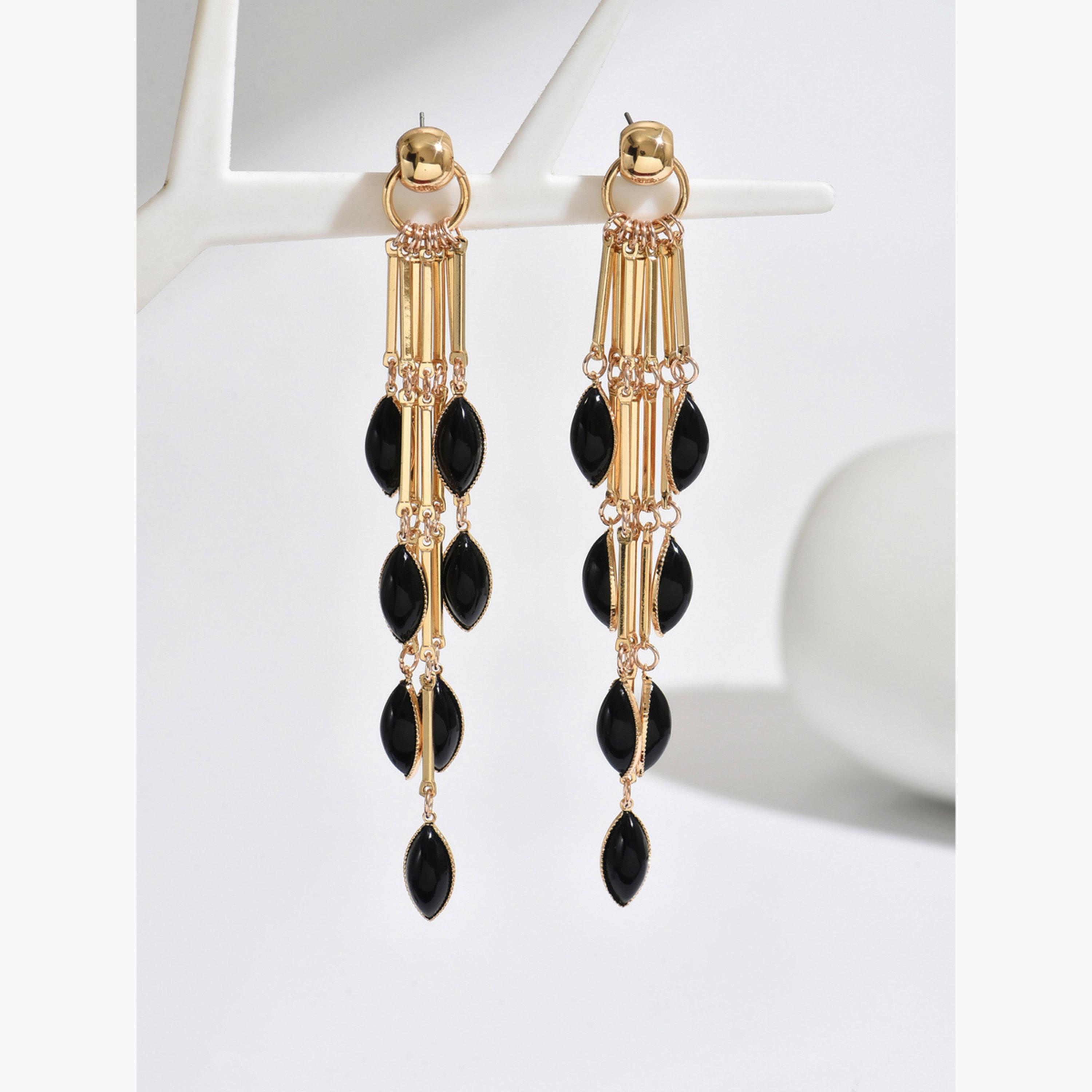 تيك تو - أقراط نسائية مزينة بشرابات معدنية-women-watchesandjewellery-jewellery-earrings-image-1
