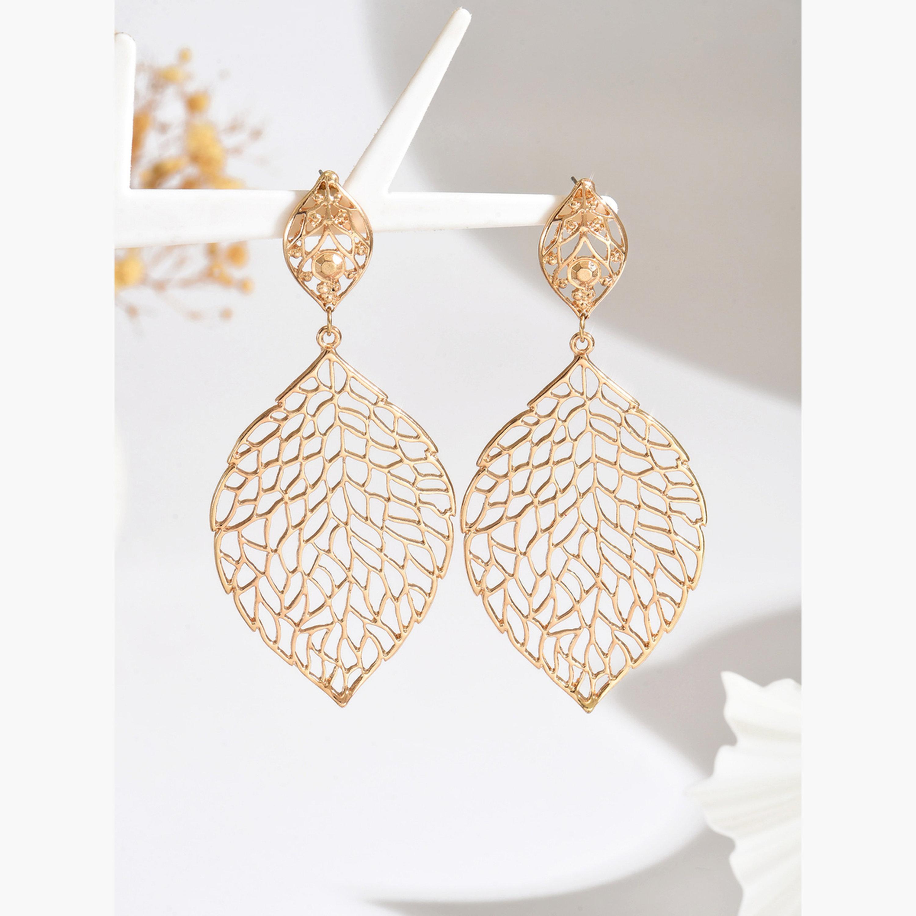 تيك تو - أقراط نسائية منحوتة مجوفة من المعدن-women-watchesandjewellery-jewellery-earrings-image-4