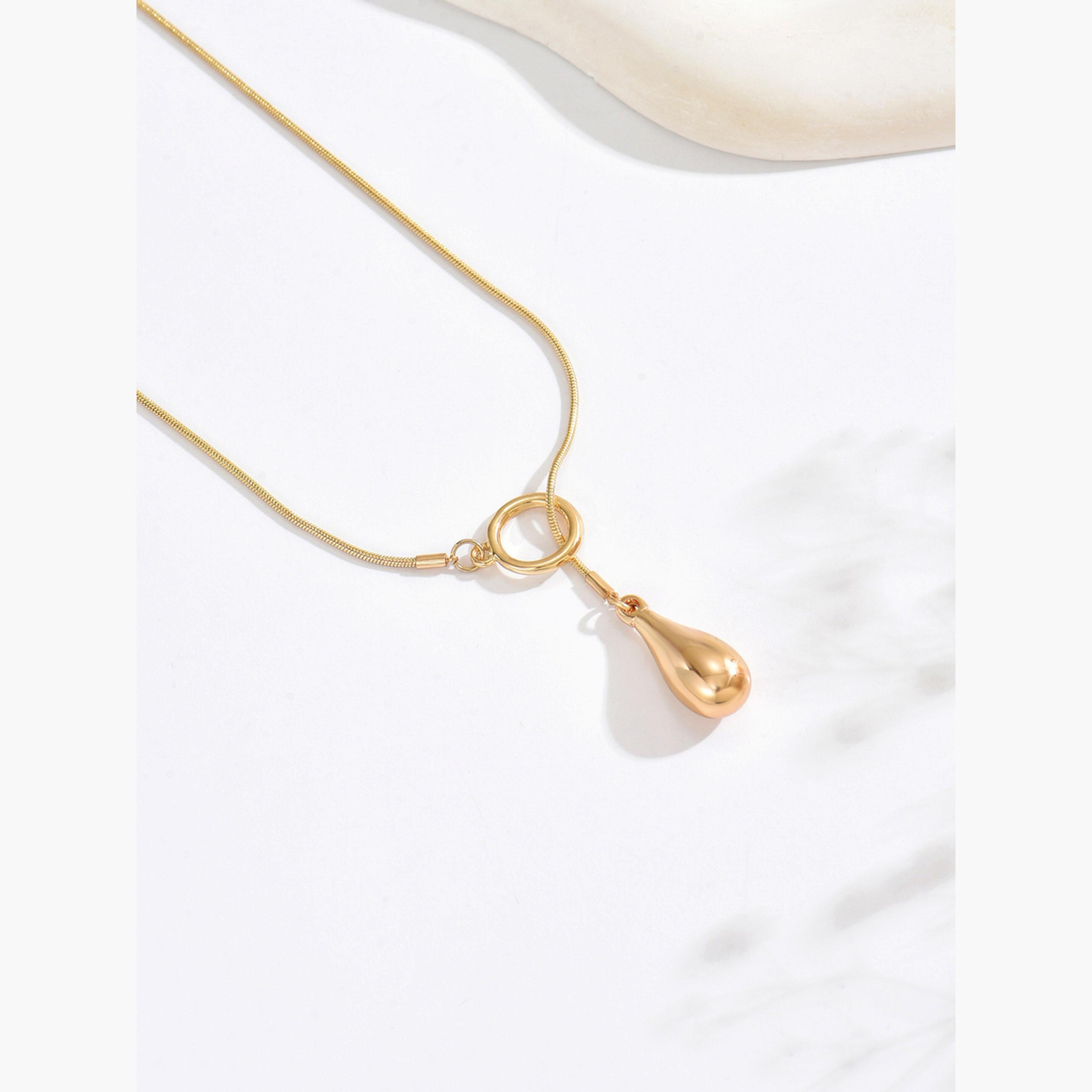 تيك تو - قلادة ذهبية قابلة للتعديل على شكل دمعة-women-watchesandjewellery-jewellery-necklacesandpendants-image-5