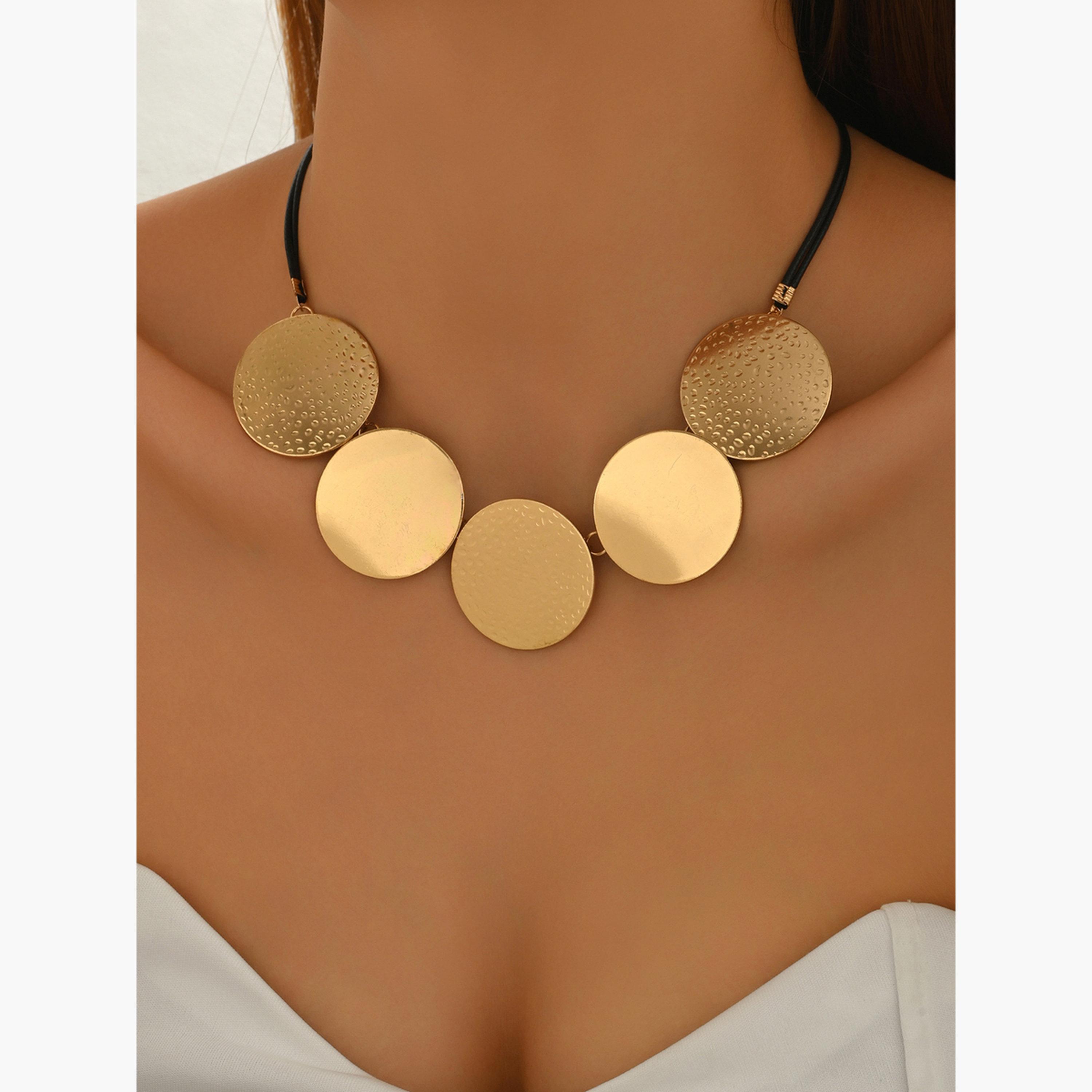 تيك تو - قلادة دائرية من المعدن الذهبي-women-watchesandjewellery-jewellery-necklacesandpendants-image-2