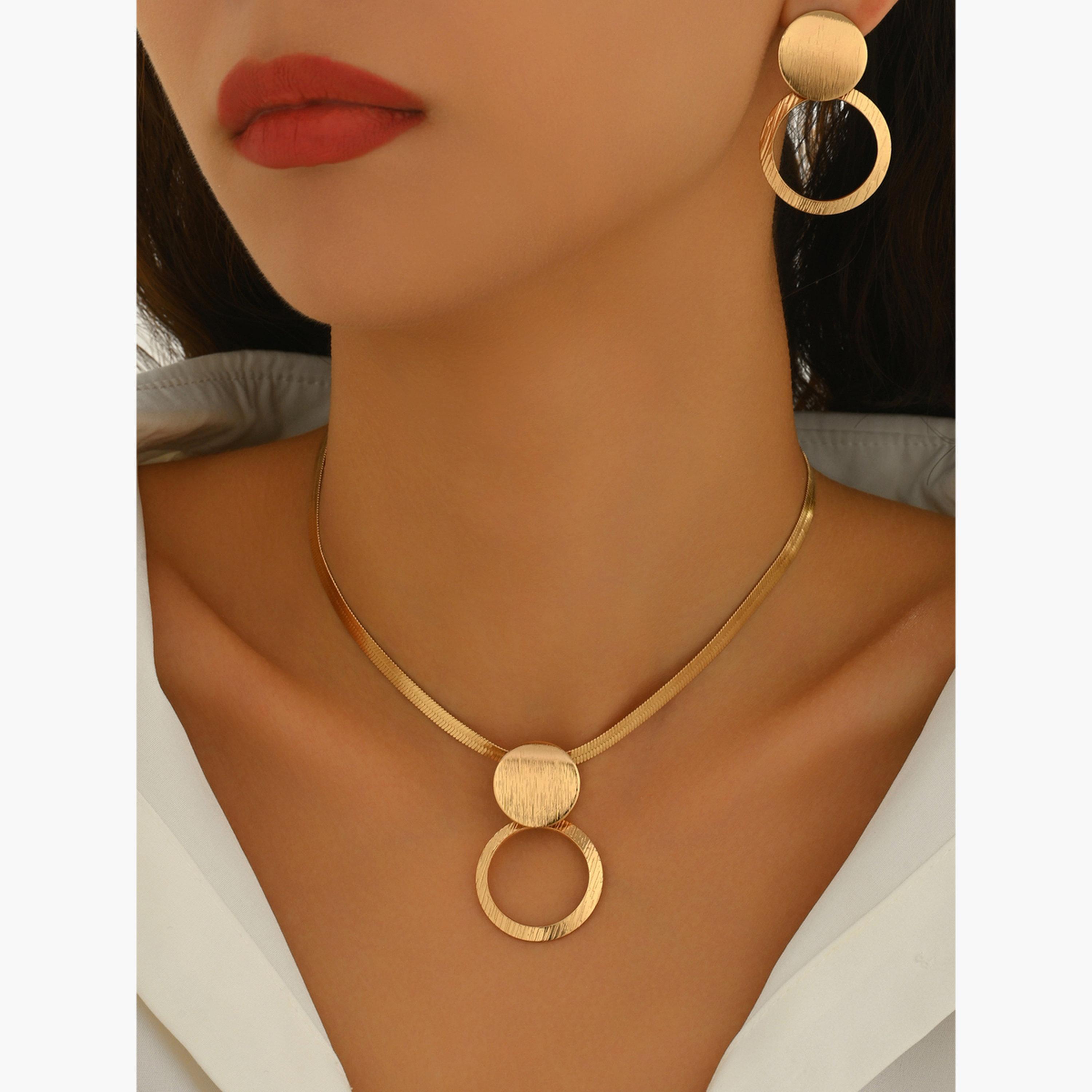 تيك تو - طقم قلادة وأقراط دائرية هندسية ذهبية-women-watchesandjewellery-jewellery-jewellerysets-image-3