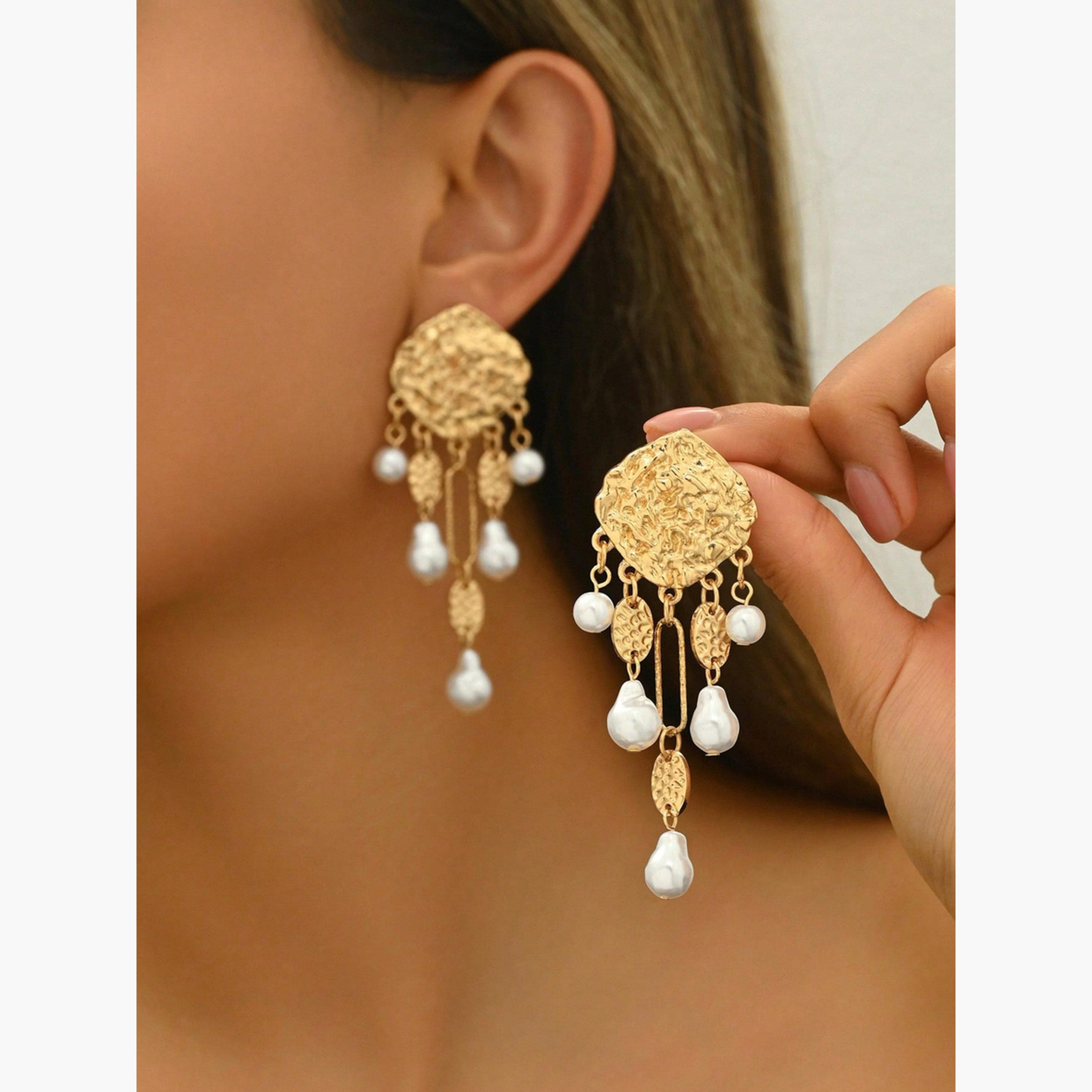 أقراط متدلية من المعدن واللؤلؤ الصناعي للنساء من تيك تو-women-watchesandjewellery-jewellery-earrings-image-2