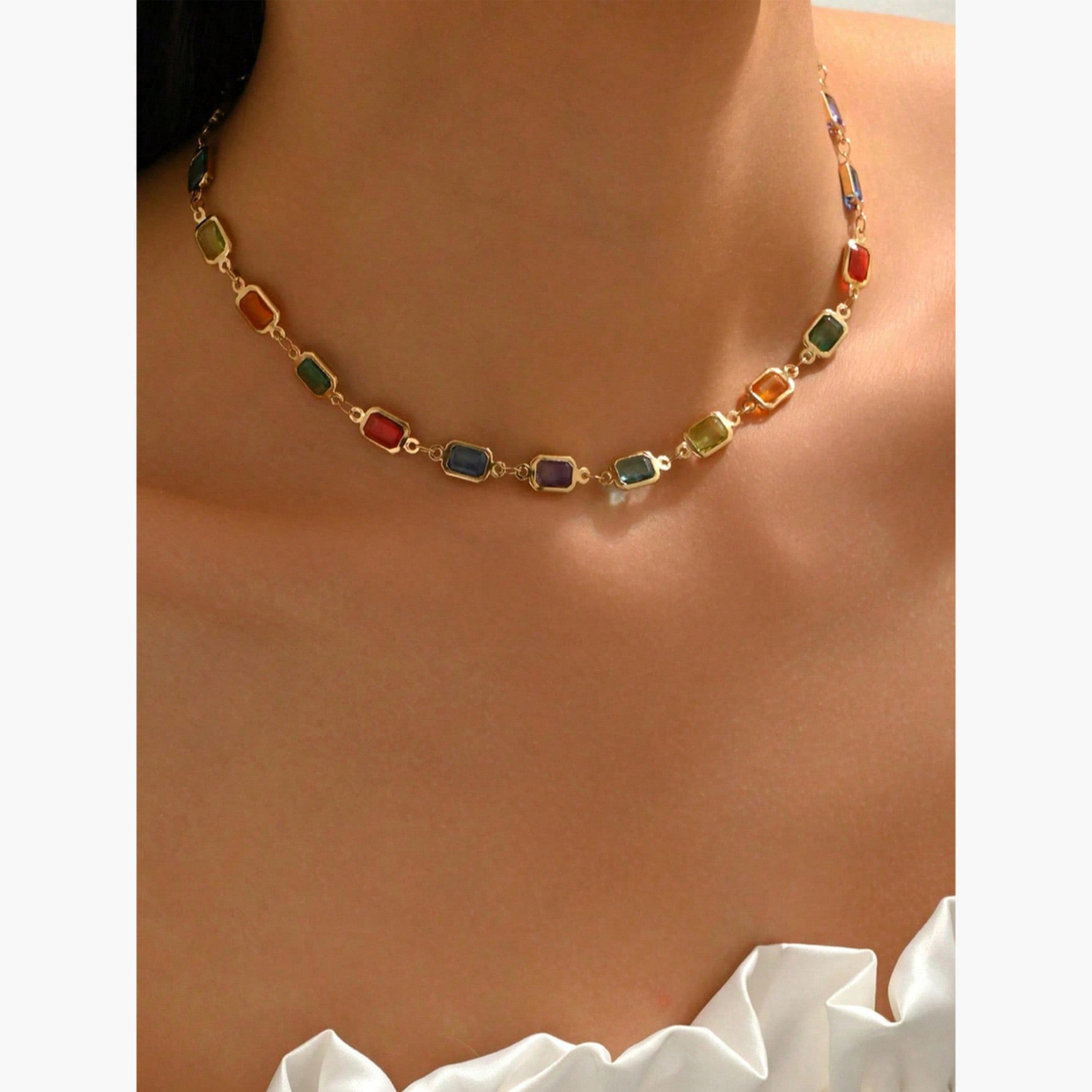 قلادة مربعة هندسية مرصعة بالكريستال للنساء من تيك تو-women-watchesandjewellery-jewellery-necklacesandpendants-image-3