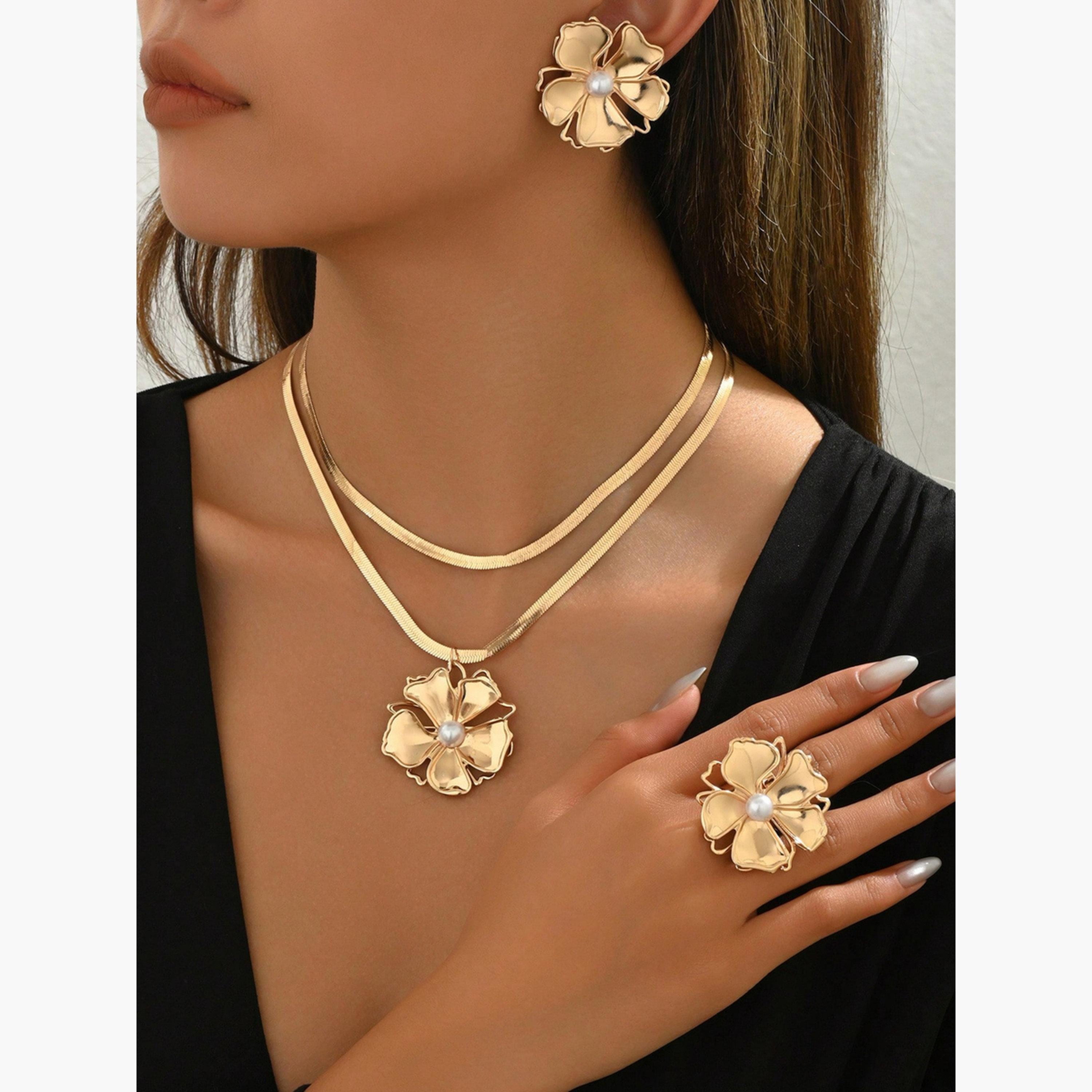 Take Two Women Gold Floral Ring with Necklace and Earrings Set-women-watchesandjewellery-jewellery-jewellerysets-image-2