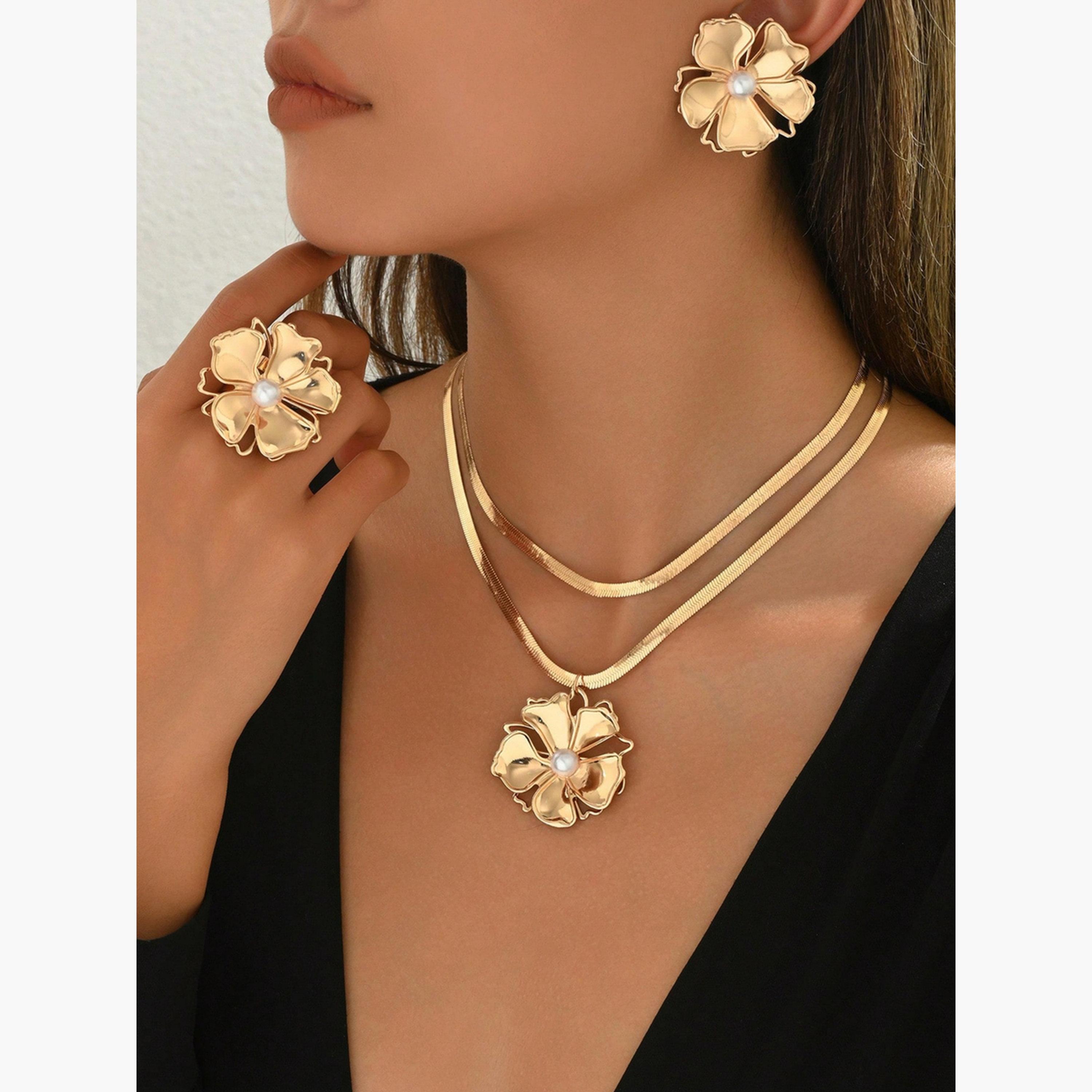 Take Two Women Gold Floral Ring with Necklace and Earrings Set-women-watchesandjewellery-jewellery-jewellerysets-image-3