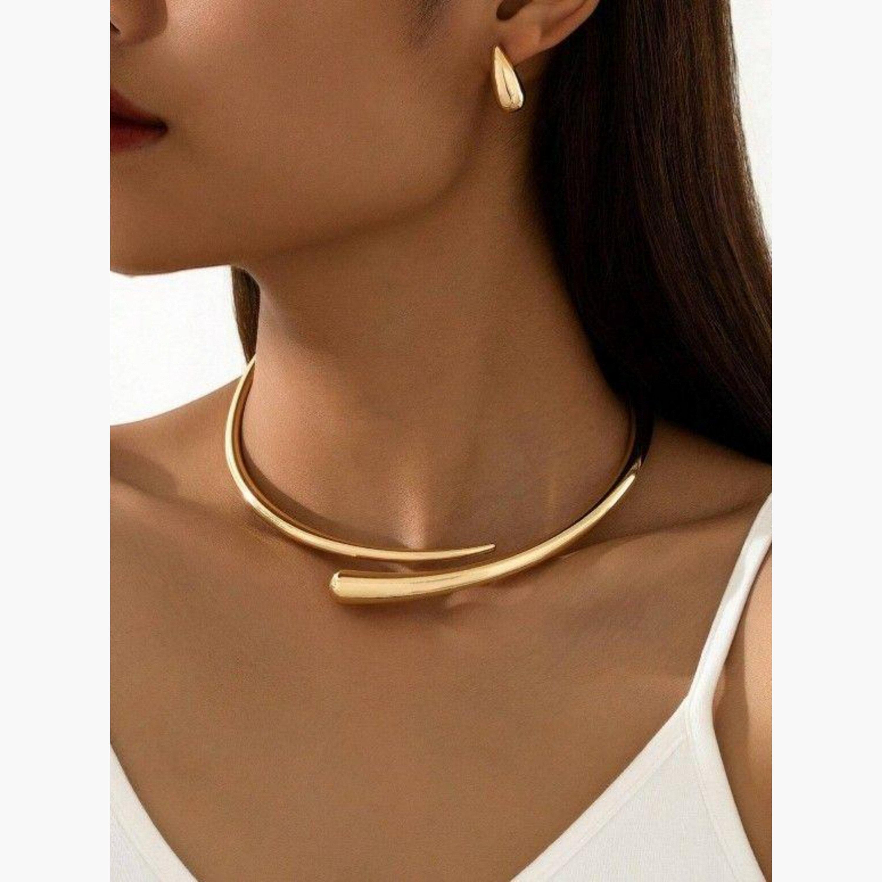 Take Two Women Metal Collar Necklace and Earrings Set-women-watchesandjewellery-jewellery-jewellerysets-image-2
