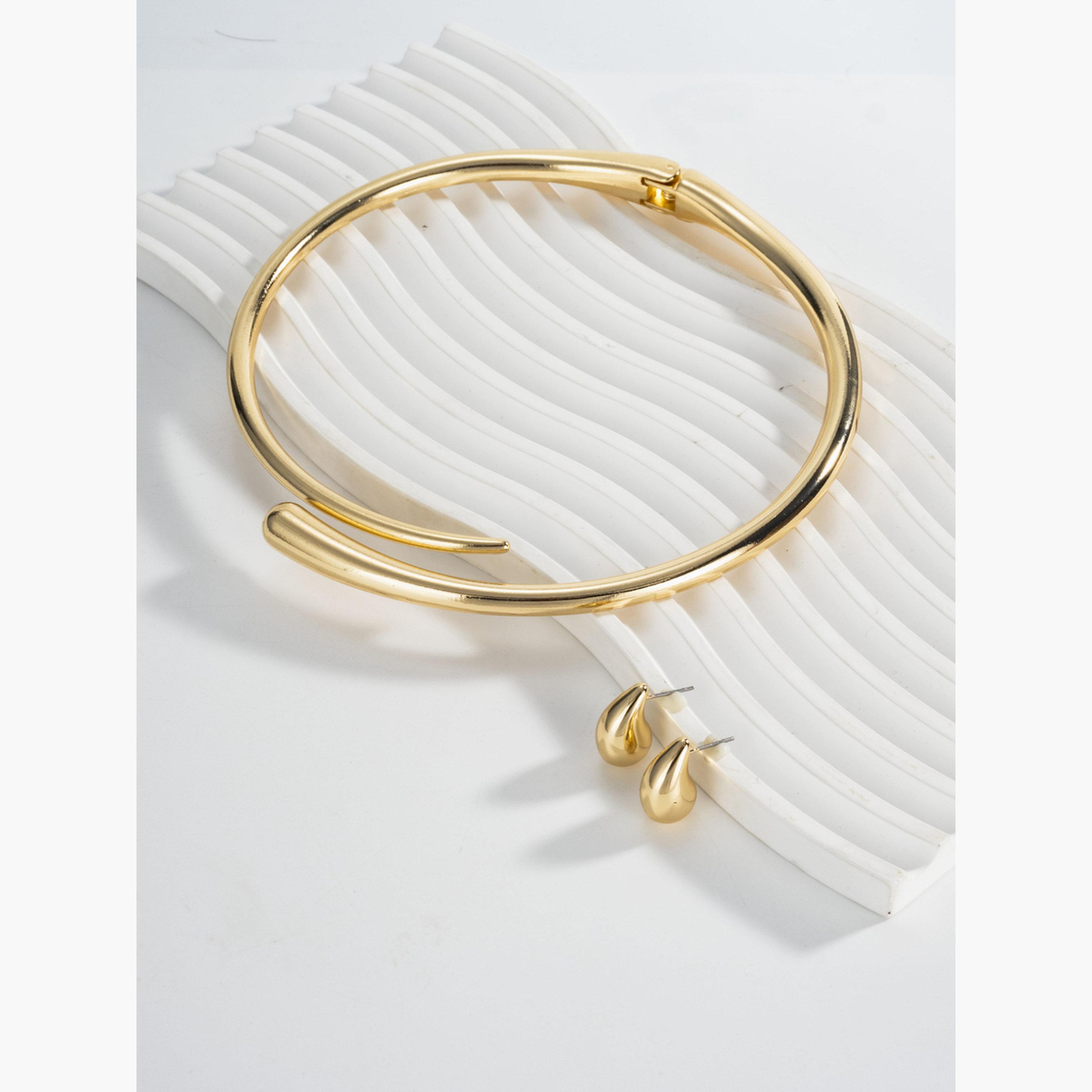 طقم قلادة وأقراط معدنية من تيك تو للنساء-women-watchesandjewellery-jewellery-jewellerysets-image-3