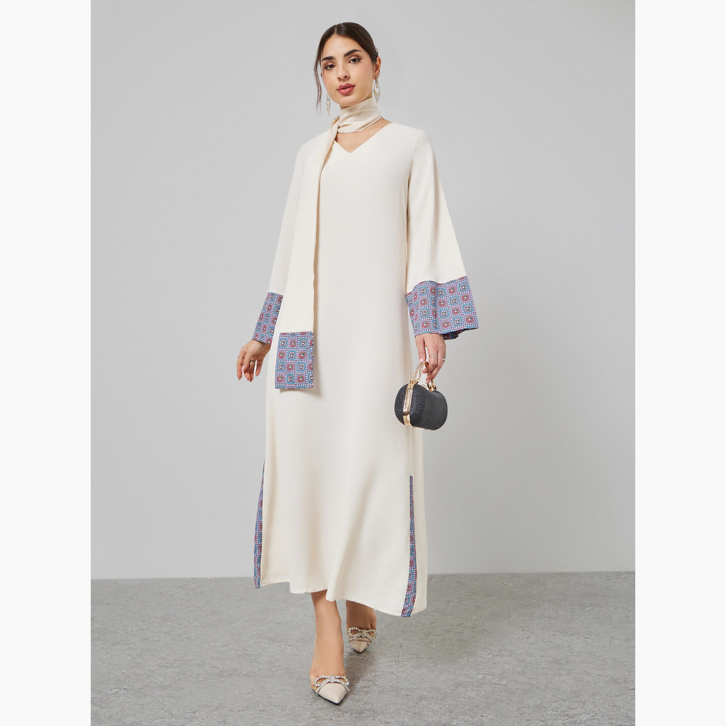 ستايلي - جلابية برقبة حرف V وحواف متباينة مع وشاح-women-arabicclothing-jalabiyas-image-1