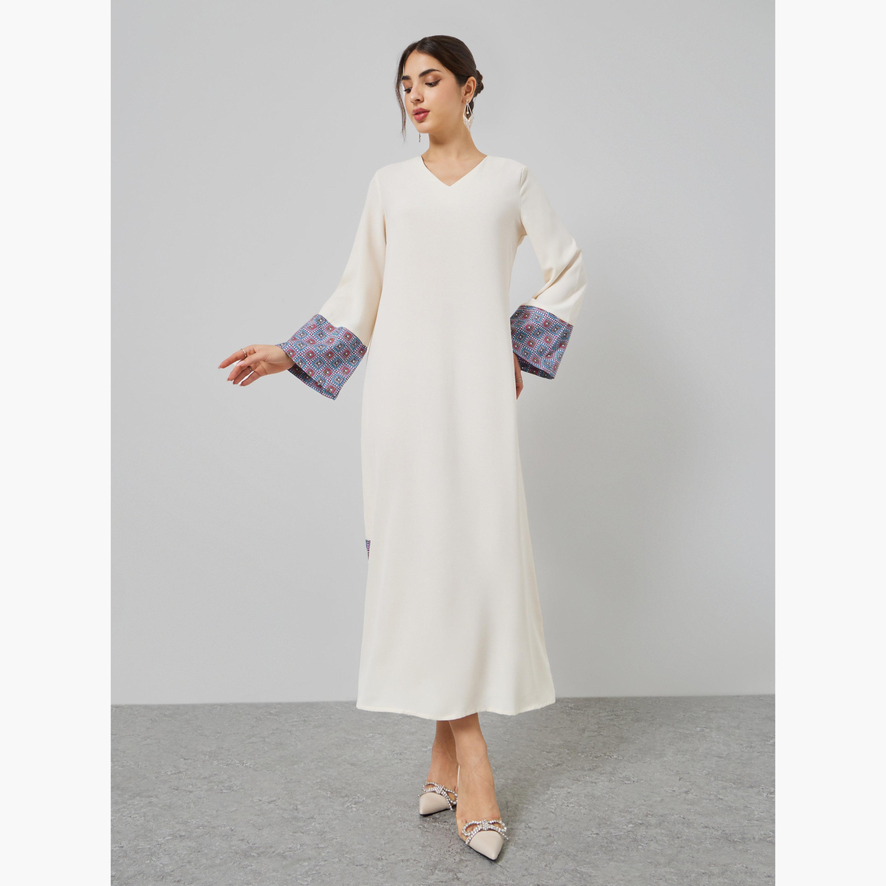 ستايلي - جلابية برقبة حرف V وحواف متباينة مع وشاح-women-arabicclothing-jalabiyas-image-5