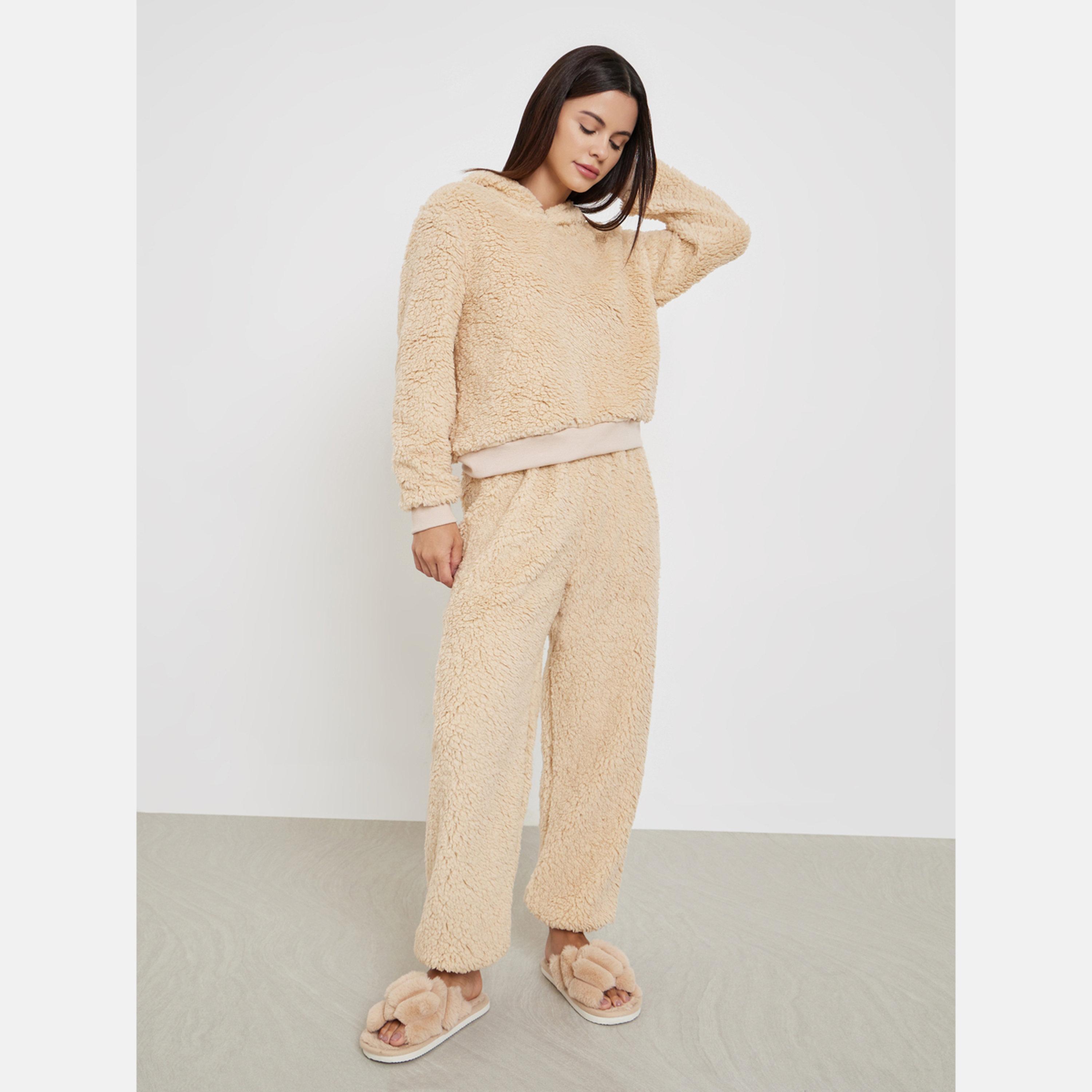 ستايلي - بيجاما بنطال طويل و هودي من الصوف باللون البيج-women-clothing-nightwear-pyjamas-longsets-image-1