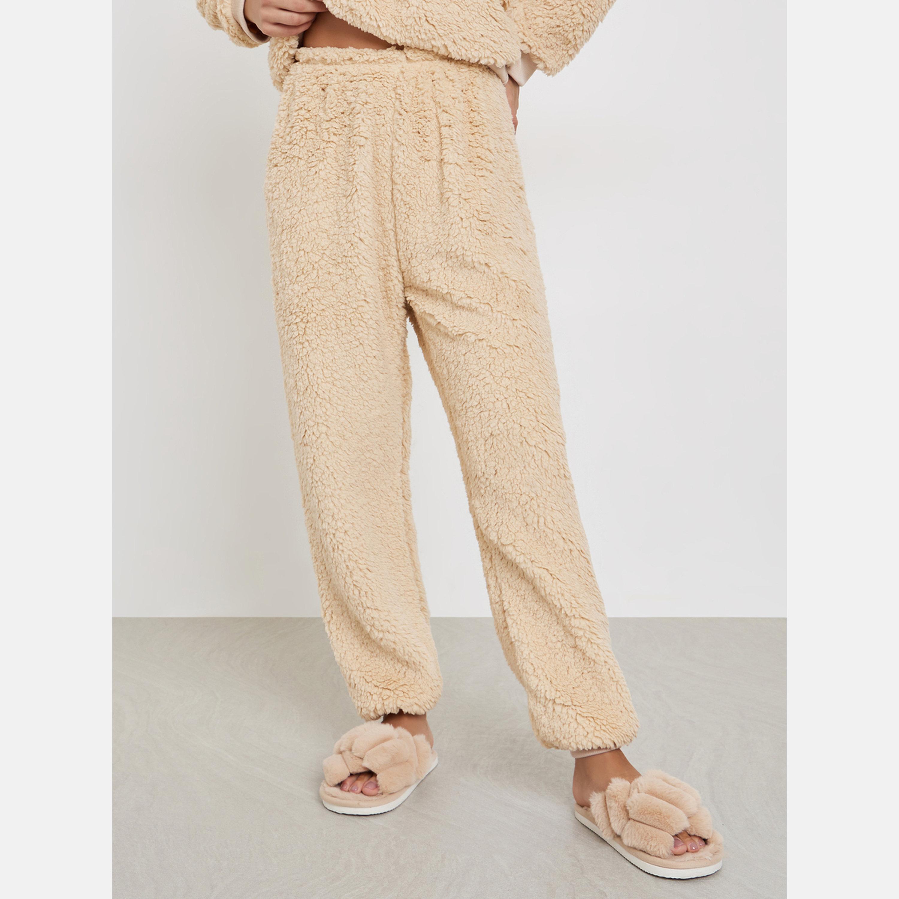 ستايلي - بيجاما بنطال طويل و هودي من الصوف باللون البيج-women-clothing-nightwear-pyjamas-longsets-image-4