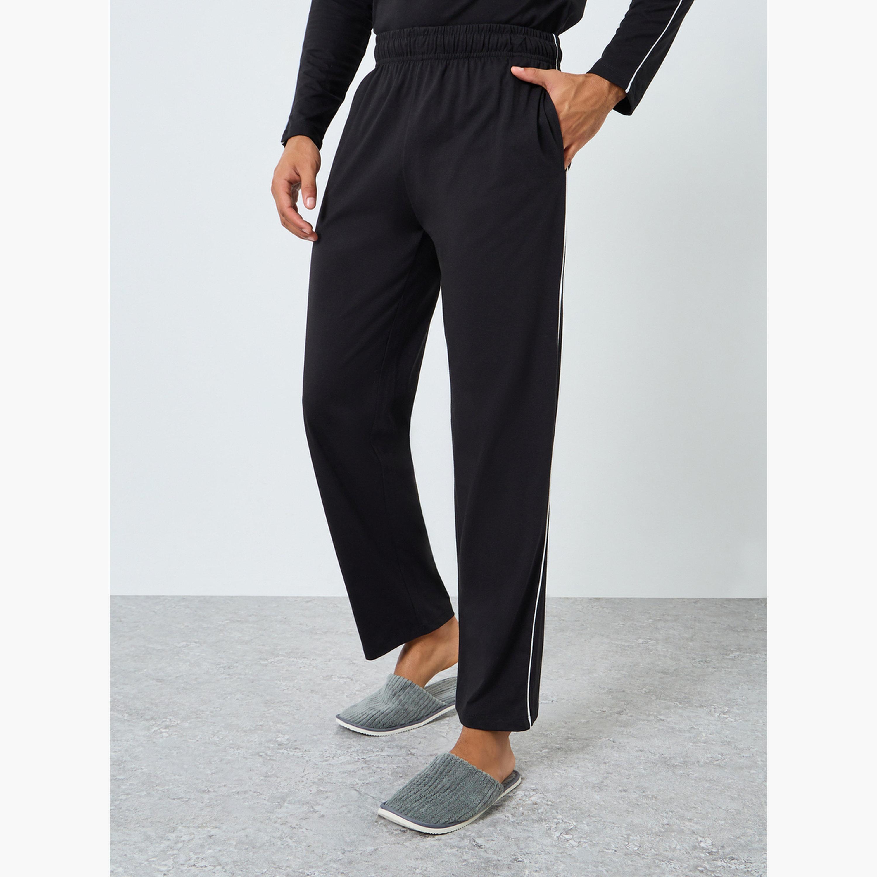 طقم بيجاما من بنطال وتيشيرت بأكمام طويلة-men-clothing-nightwear-sets-image-4