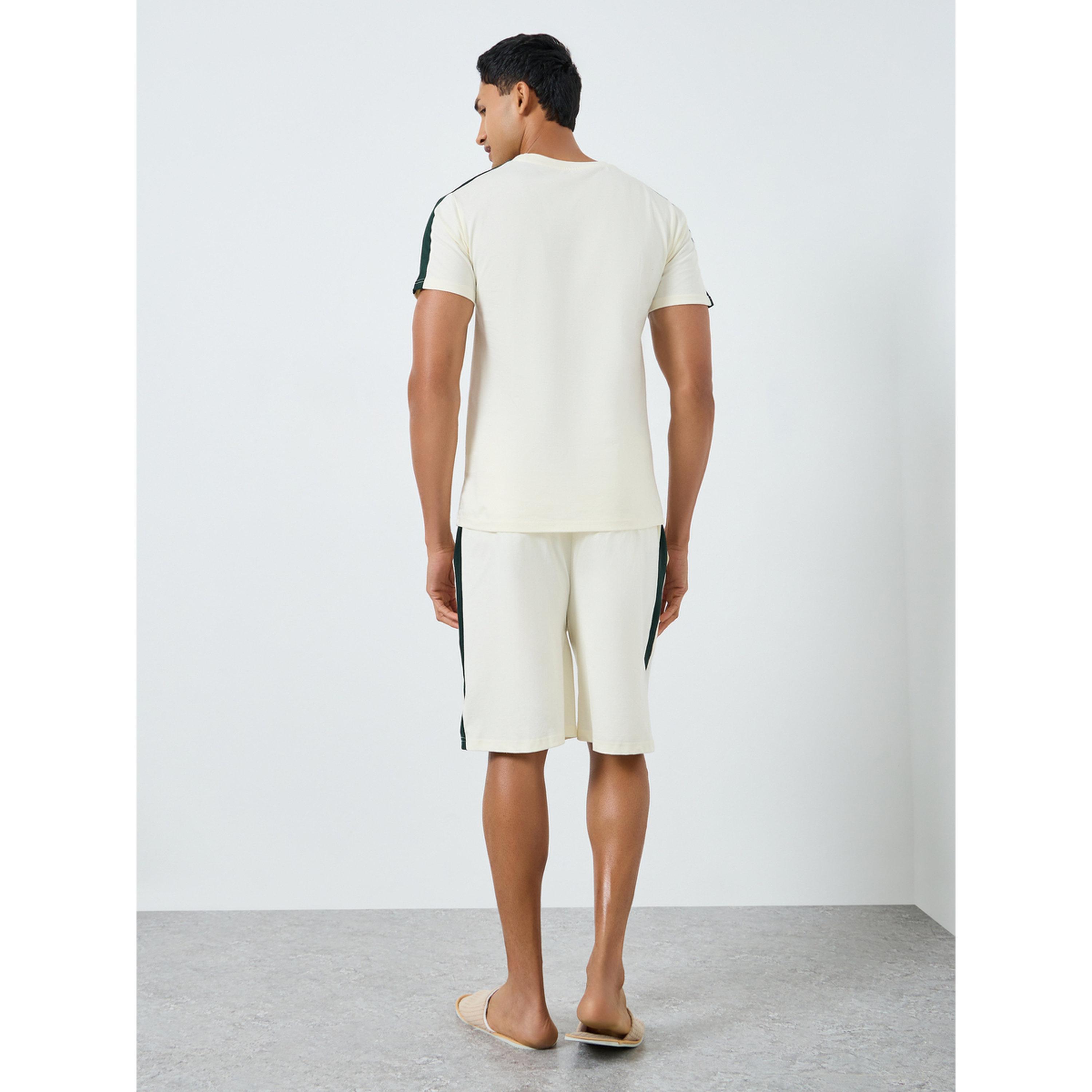 طقم بيجاما من شورت وتيشيرت بطبعة جرافيك-men-clothing-nightwear-sets-image-3