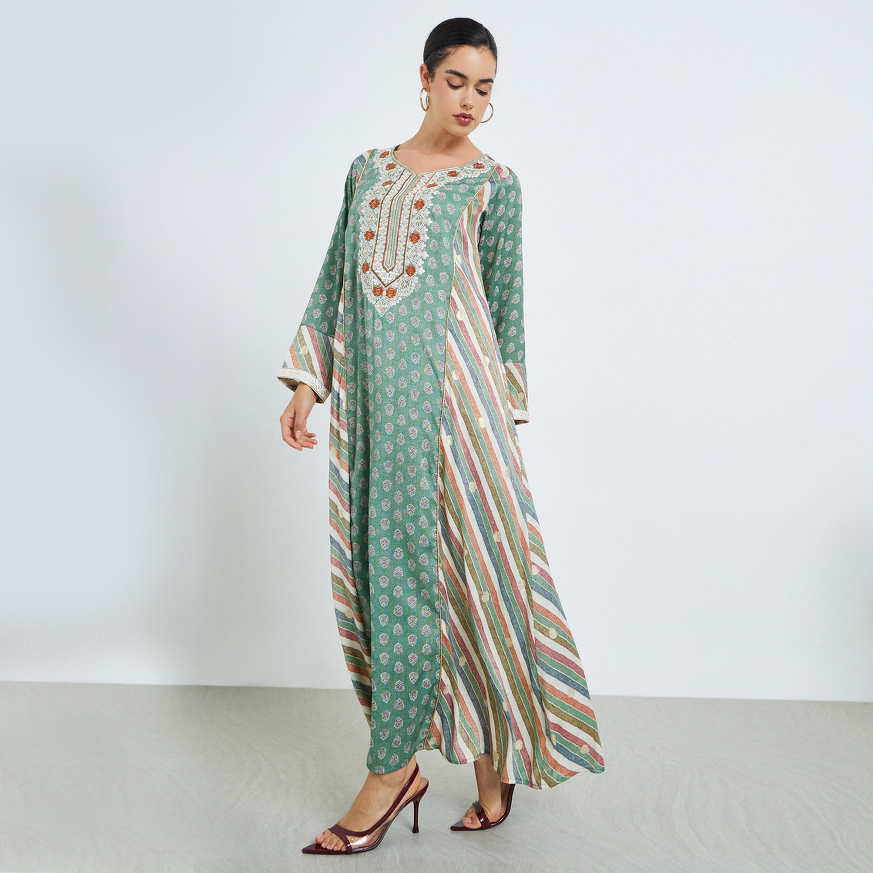 Styli Women Green Embroidered Maxi Jalabiya-women-arabicclothing-jalabiyas-image-1