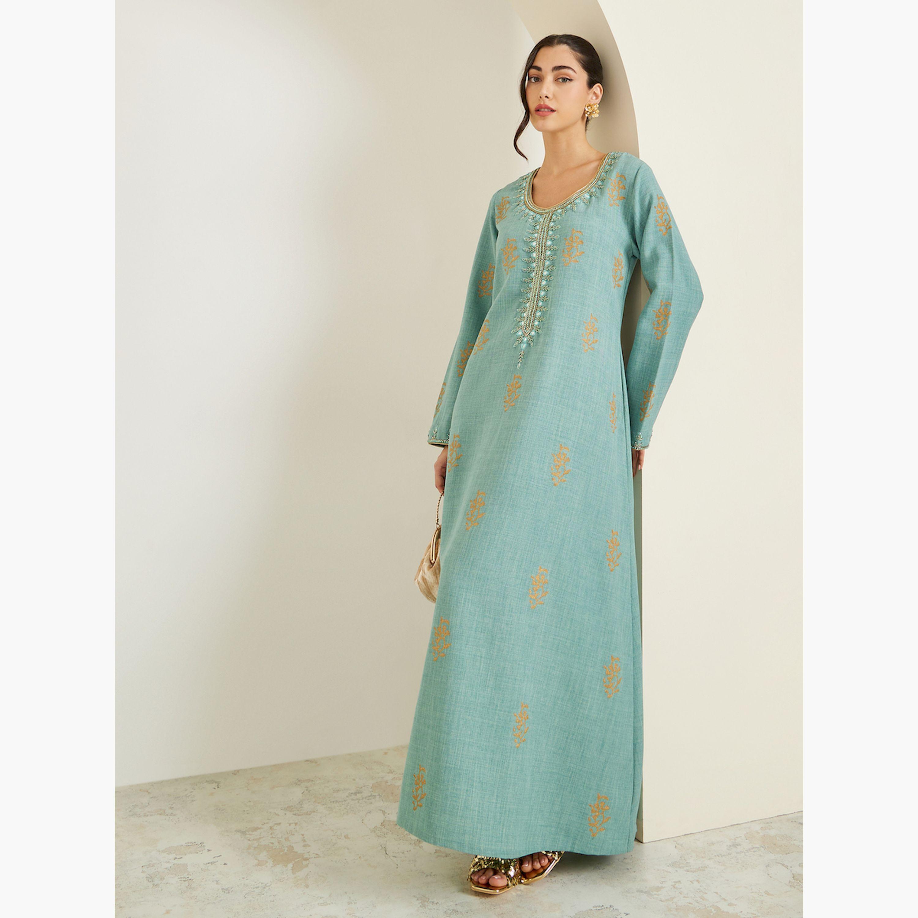 جلابية خضراء مطرزة بحافة واسعة-women-arabicclothing-jalabiyas-image-3