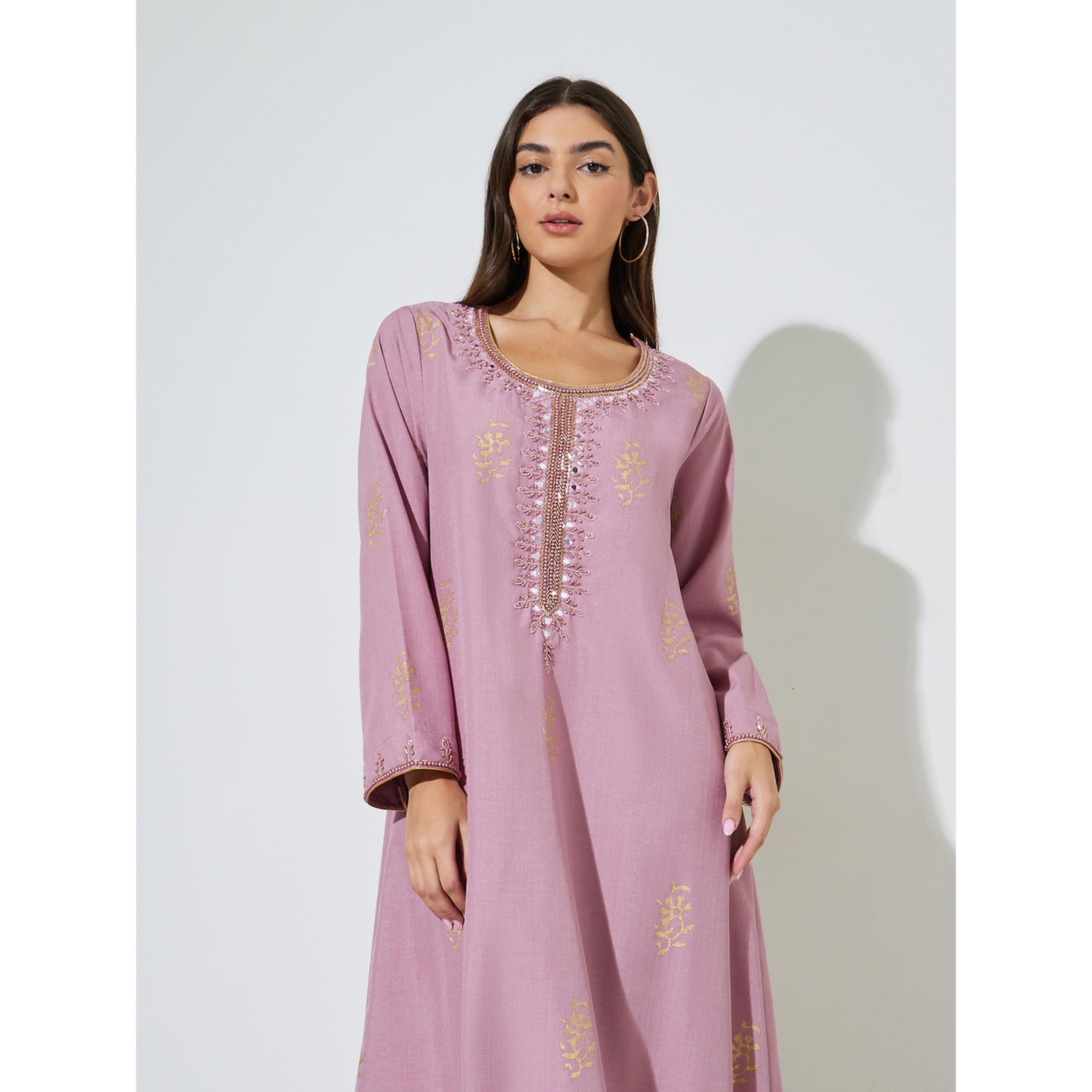 Amirah X Styli Pink Long Sleeves Round Neck Jalabiya with Gold Embroidery-women-arabicclothing-jalabiyas-image-2