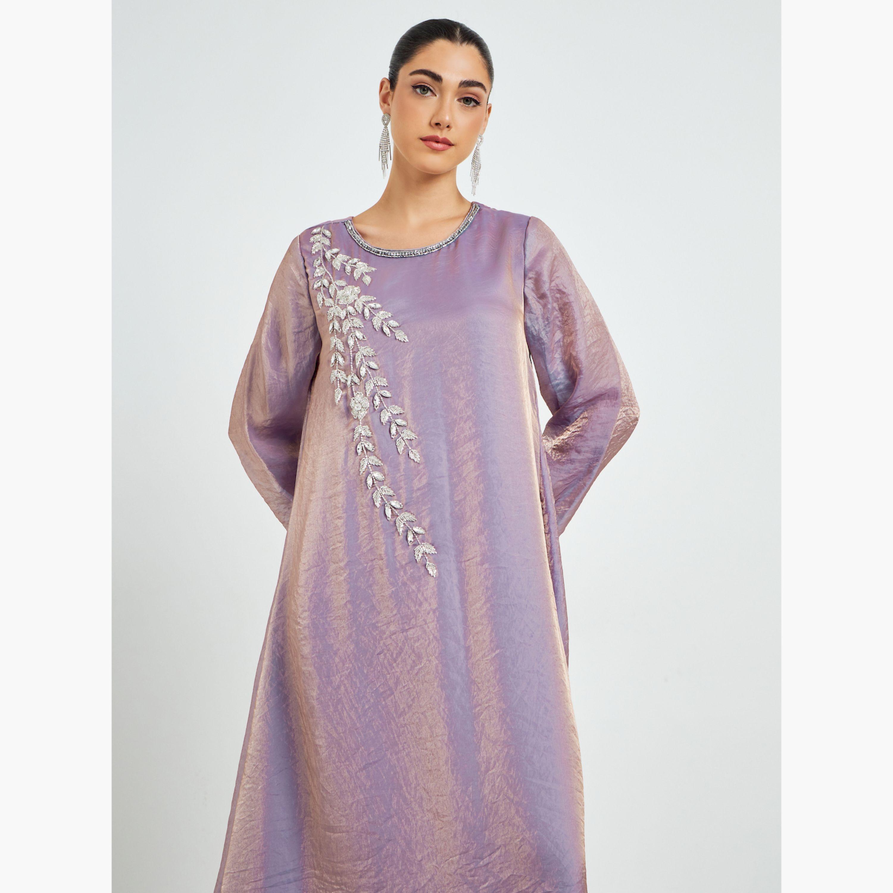 جلابية بحافة واسعة وتفاصيل مُطرّزة-women-arabicclothing-jalabiyas-image-2