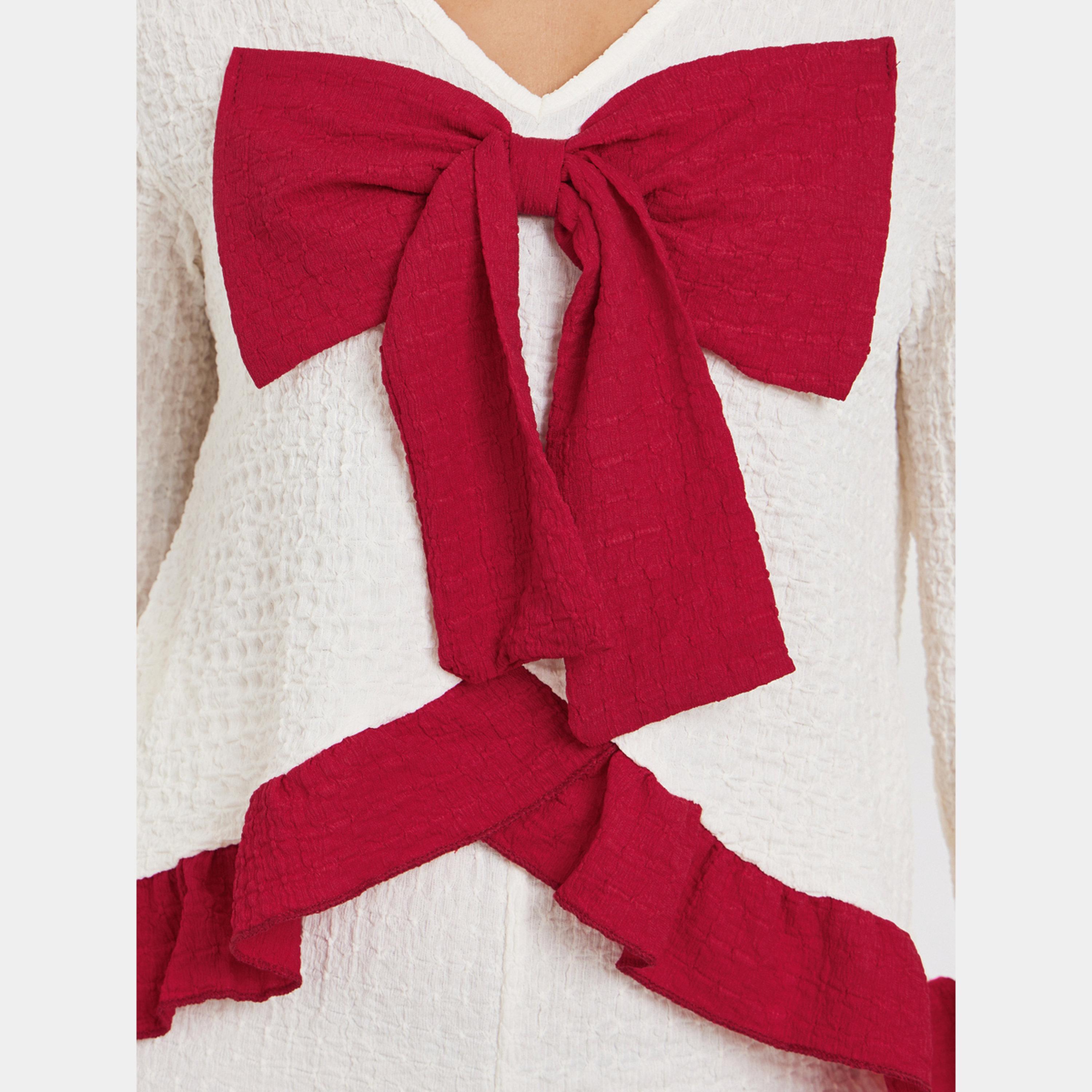Styli Textured Ruffle Hem Bow Front Top and Pyjama Set-women-clothing-nightwear-pyjamas-longsets-image-4