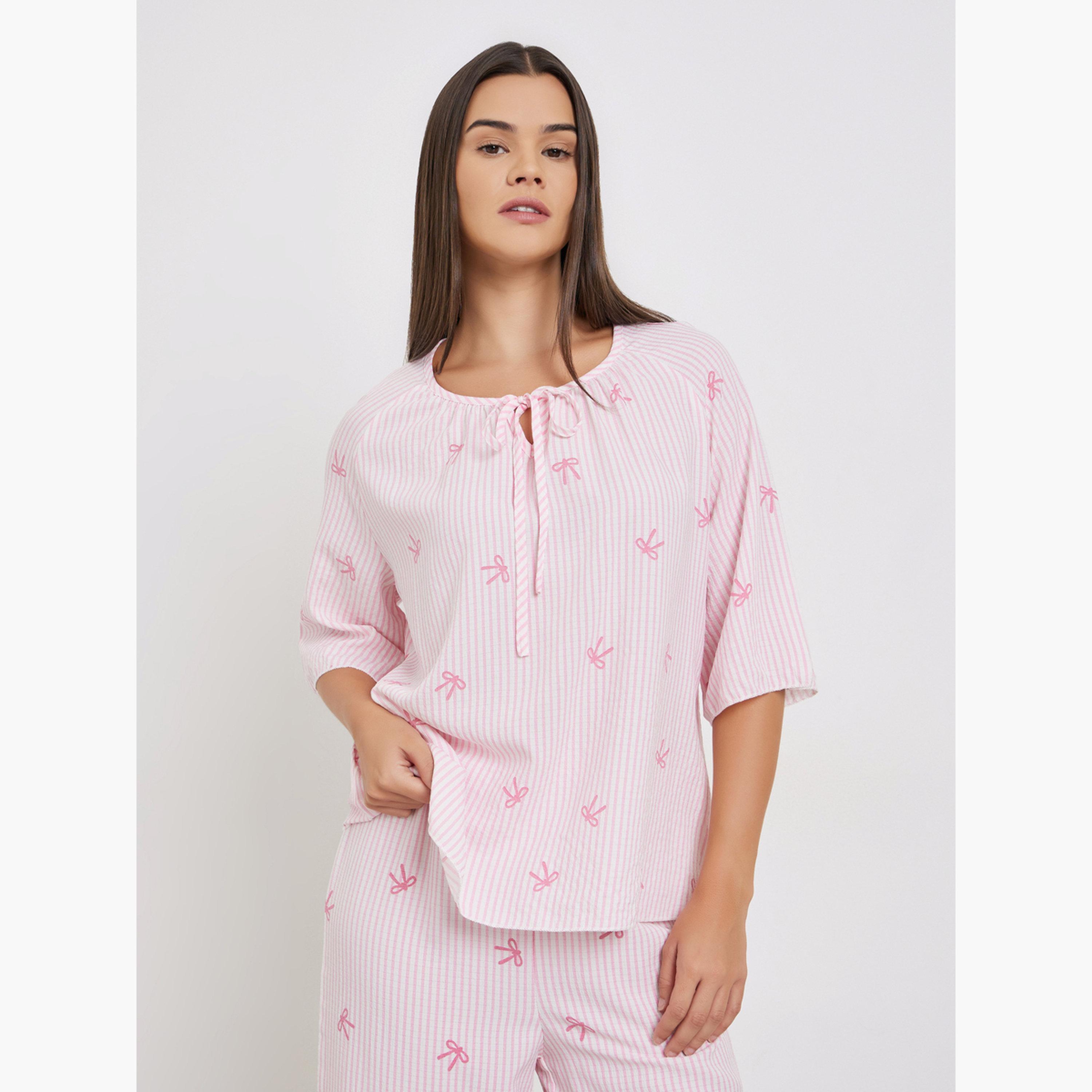 ستايلي - بيجاما ببلوزة برقبة قابلة للربط وببطبعة خطوط وأقواس تغطيها بالكامل-women-clothing-nightwear-pyjamas-longsets-image-3