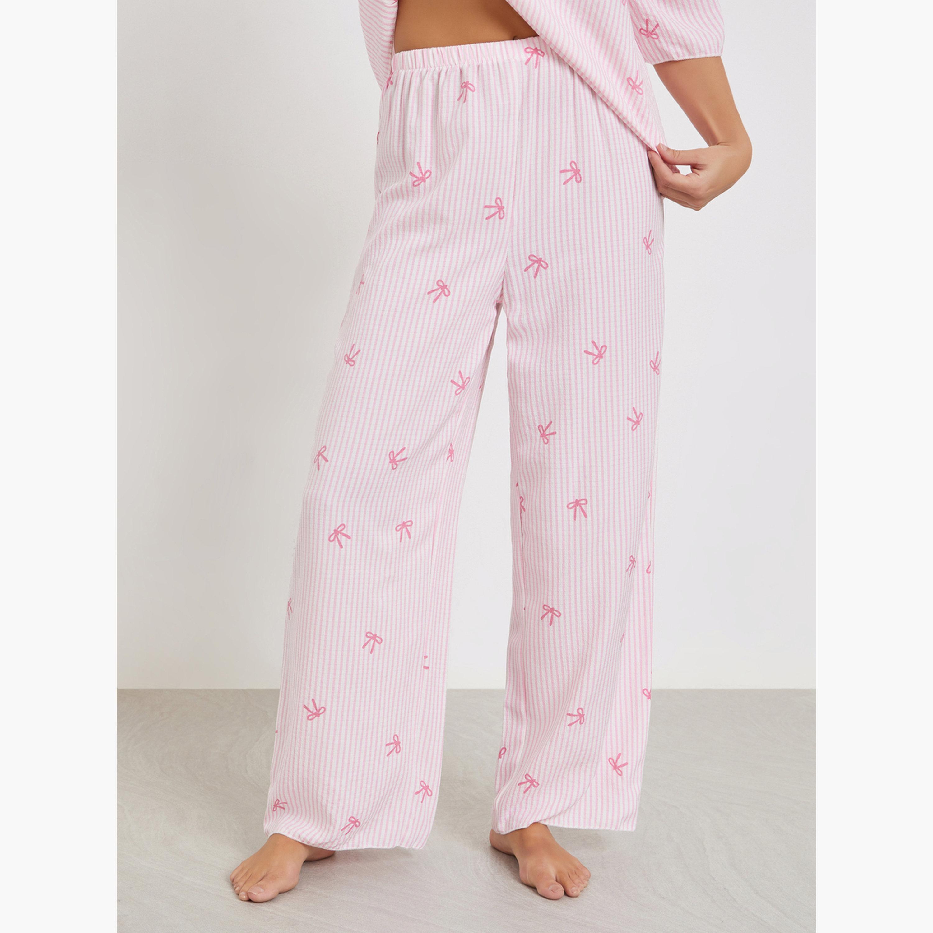 ستايلي - بيجاما ببلوزة برقبة قابلة للربط وببطبعة خطوط وأقواس تغطيها بالكامل-women-clothing-nightwear-pyjamas-longsets-image-5