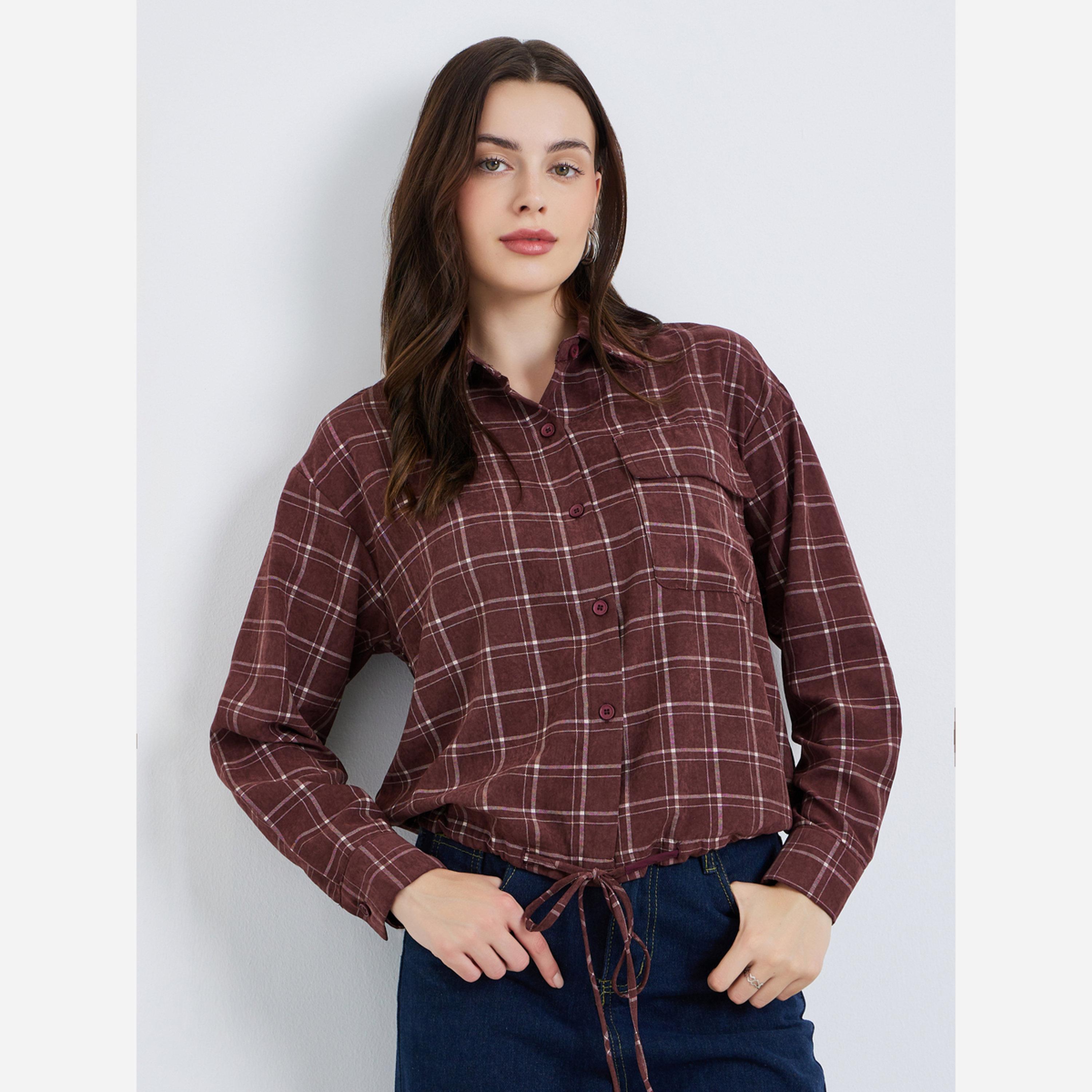 ستايلي - قميص قصير نسائي منقوش لون برغندي مع رباط-women-clothing-shirtsandblouses-shirts-image-1