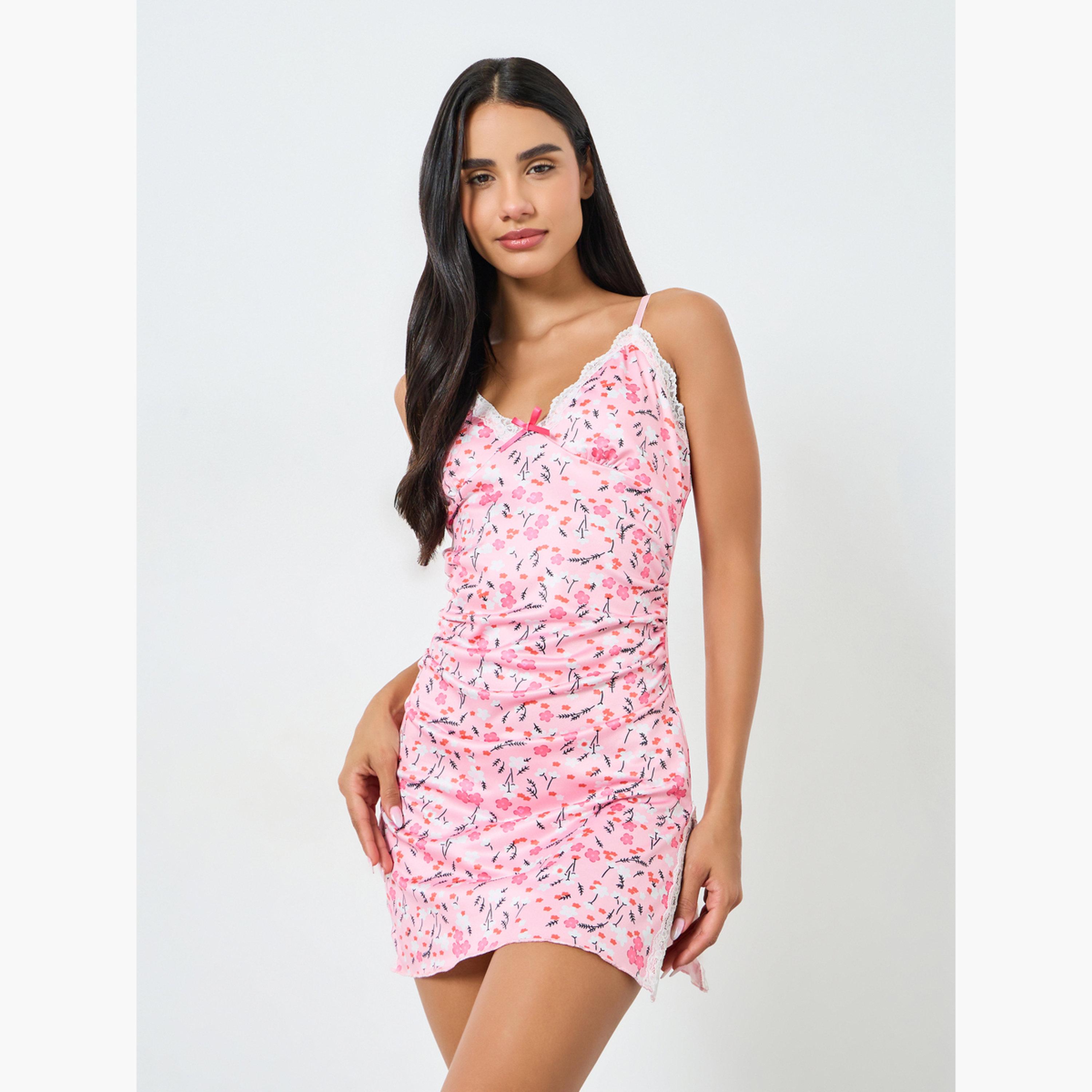 قميص نوم بتفاصيل دانتيل وطبعة زهور مع سروال داخلي-women-clothing-lingerie-lingeriesets-image-1