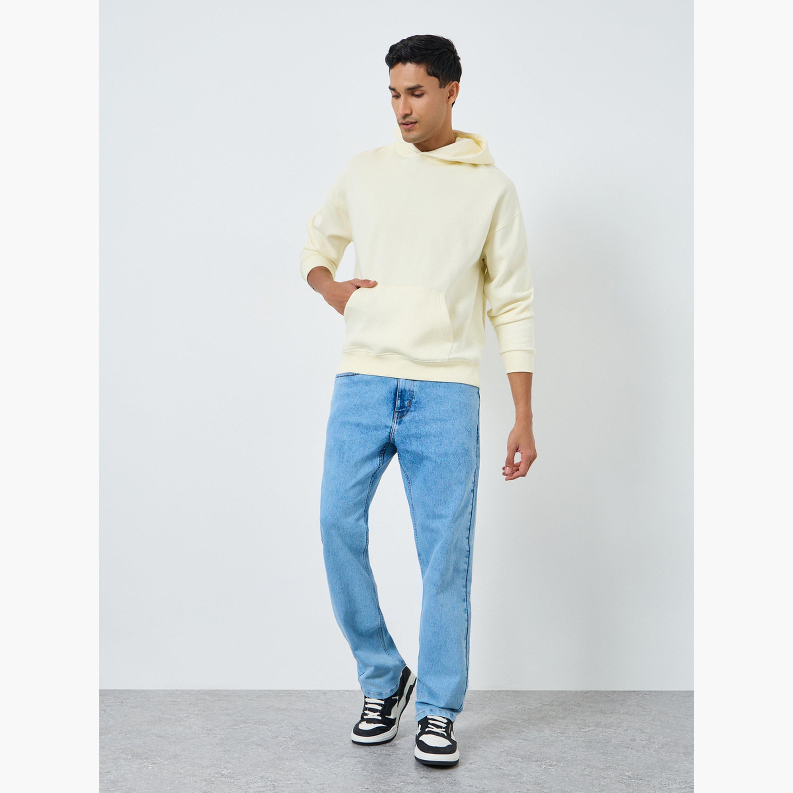 جينز باهت بقصة مريحة-men-clothing-bottoms-jeans-image-2