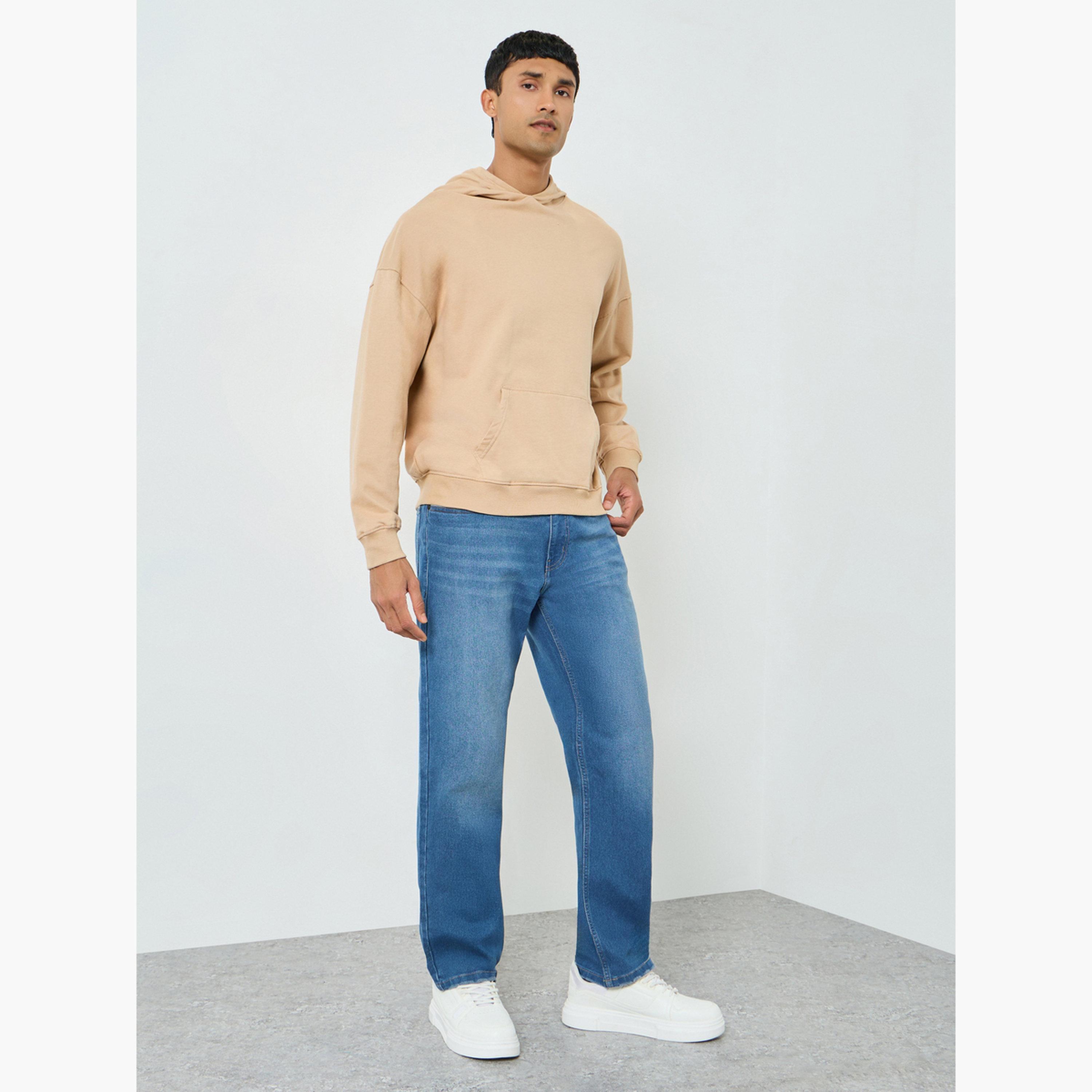 Styli Men Mid Rise Relaxed Fit Washed Jeans-men-clothing-bottoms-jeans-image-2