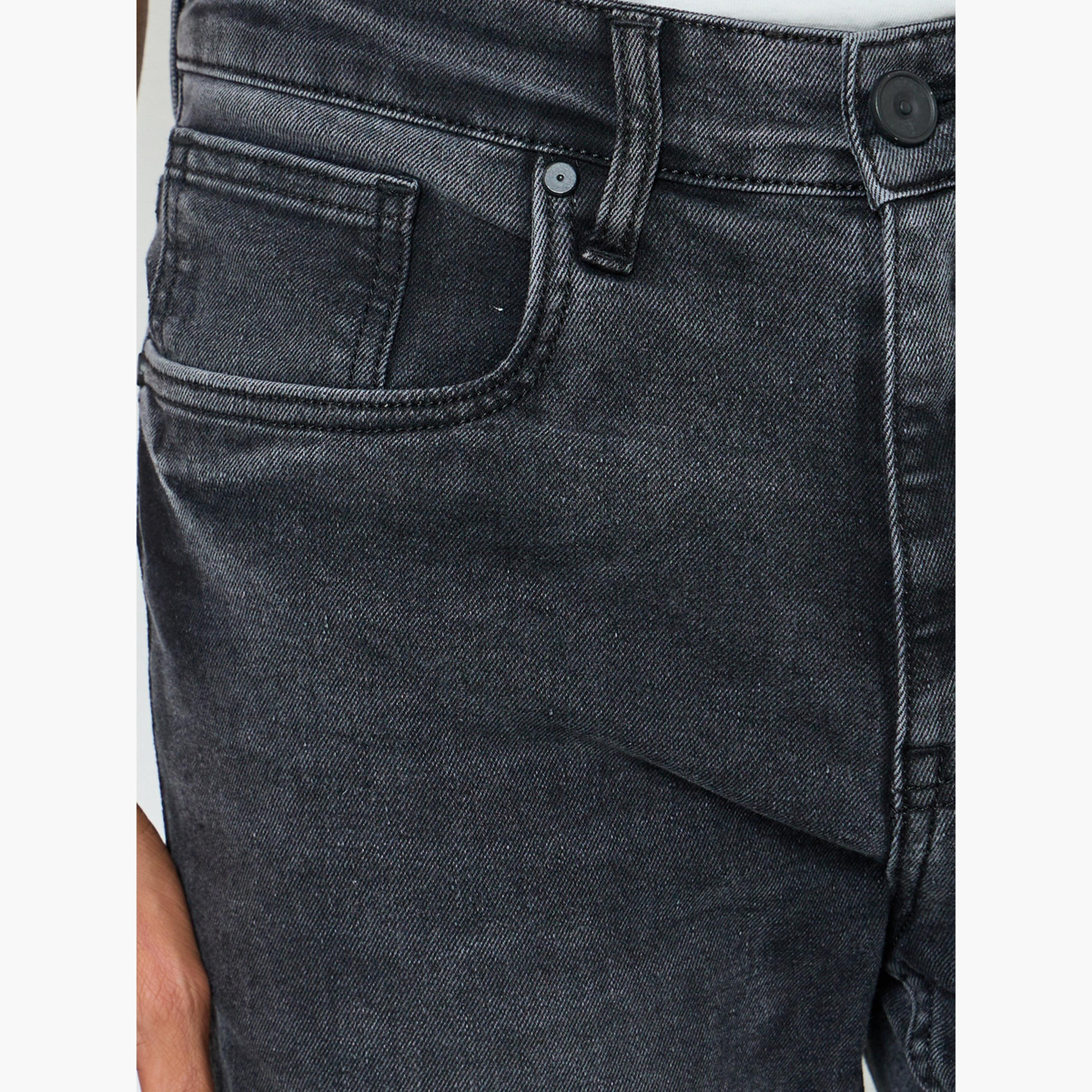 جينز رجالي مريح بخصر متوسط وتأثير باهت-men-clothing-bottoms-jeans-image-4