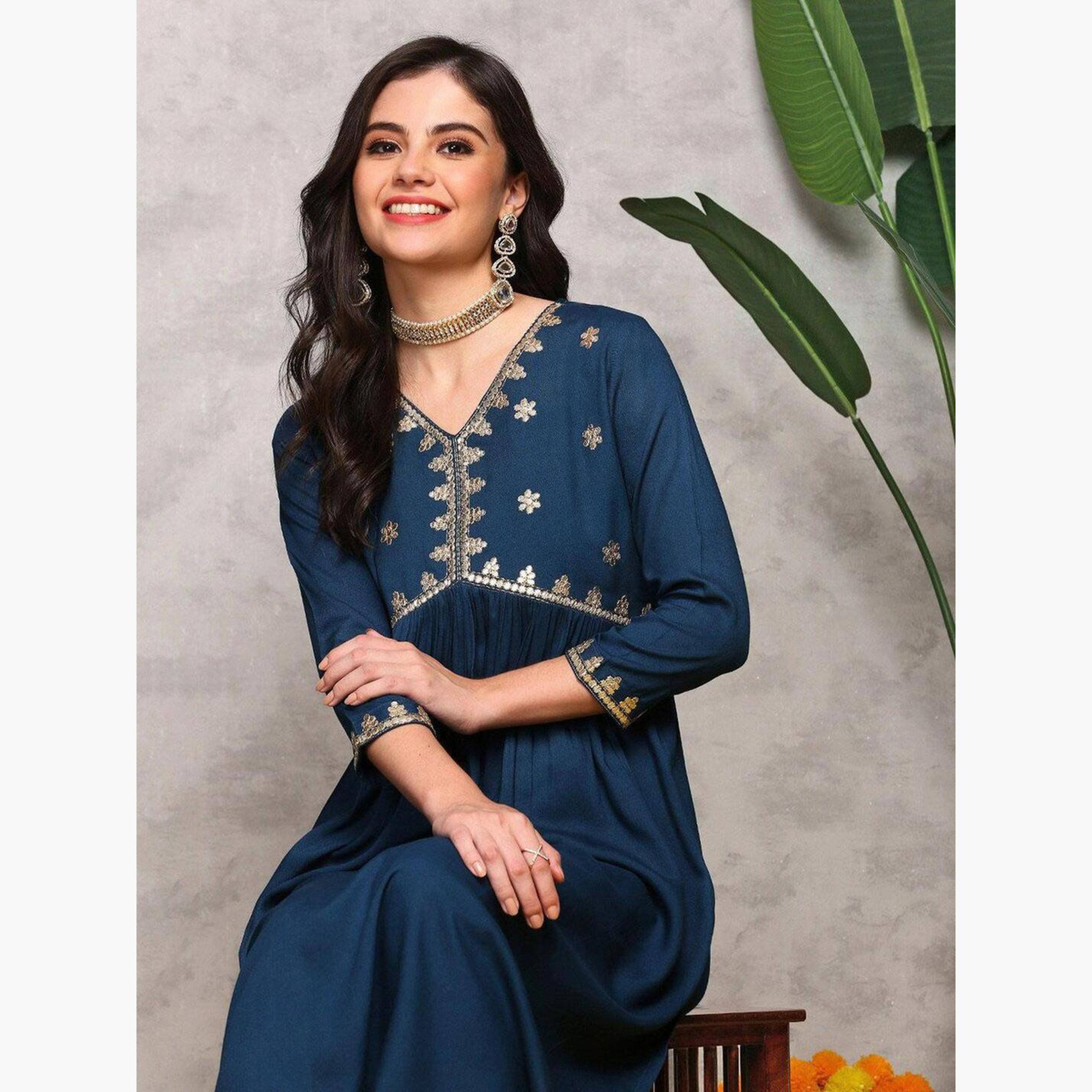 Ishin Blue Viscose Rayon Kurta with Pant Set-women-clothing-ethnicwear-kurtasets-image-2