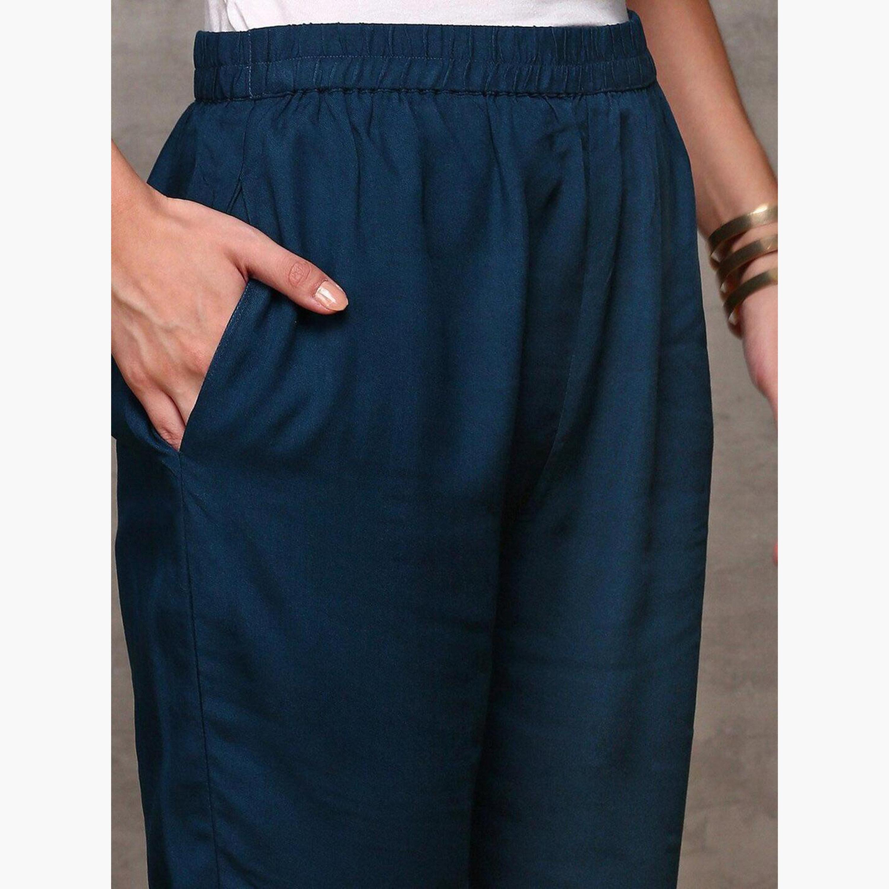 Ishin Blue Viscose Rayon Kurta with Pant Set-women-clothing-ethnicwear-kurtasets-image-3