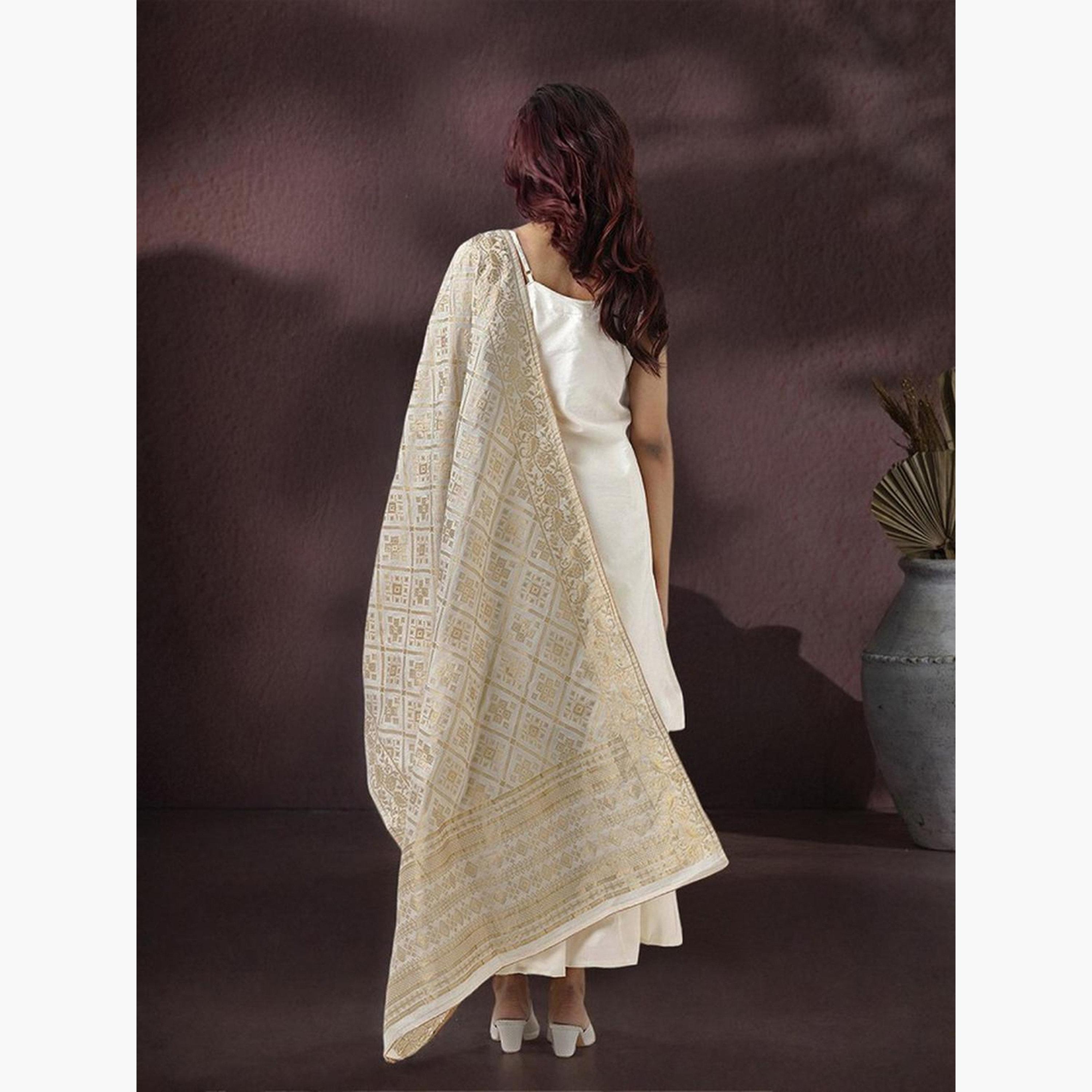 إيشين - طقم كورتا رايون أبيض عاجي مع بنطال ووشاح-women-clothing-ethnicwear-kurtasets-image-4