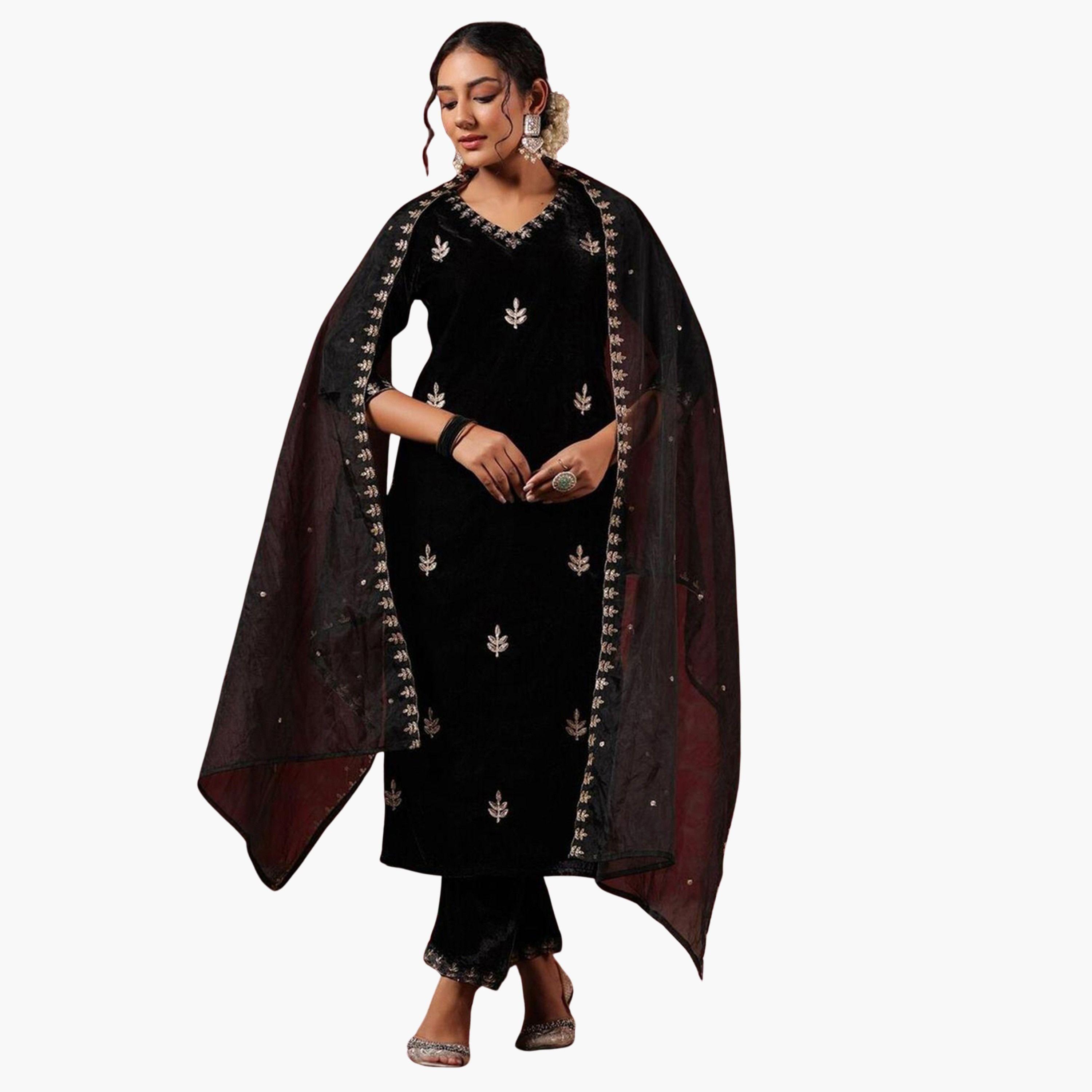 إيشين - طقم كورتا مخملي أسود مع بنطال دوباتا-women-clothing-ethnicwear-kurtasets-image-1