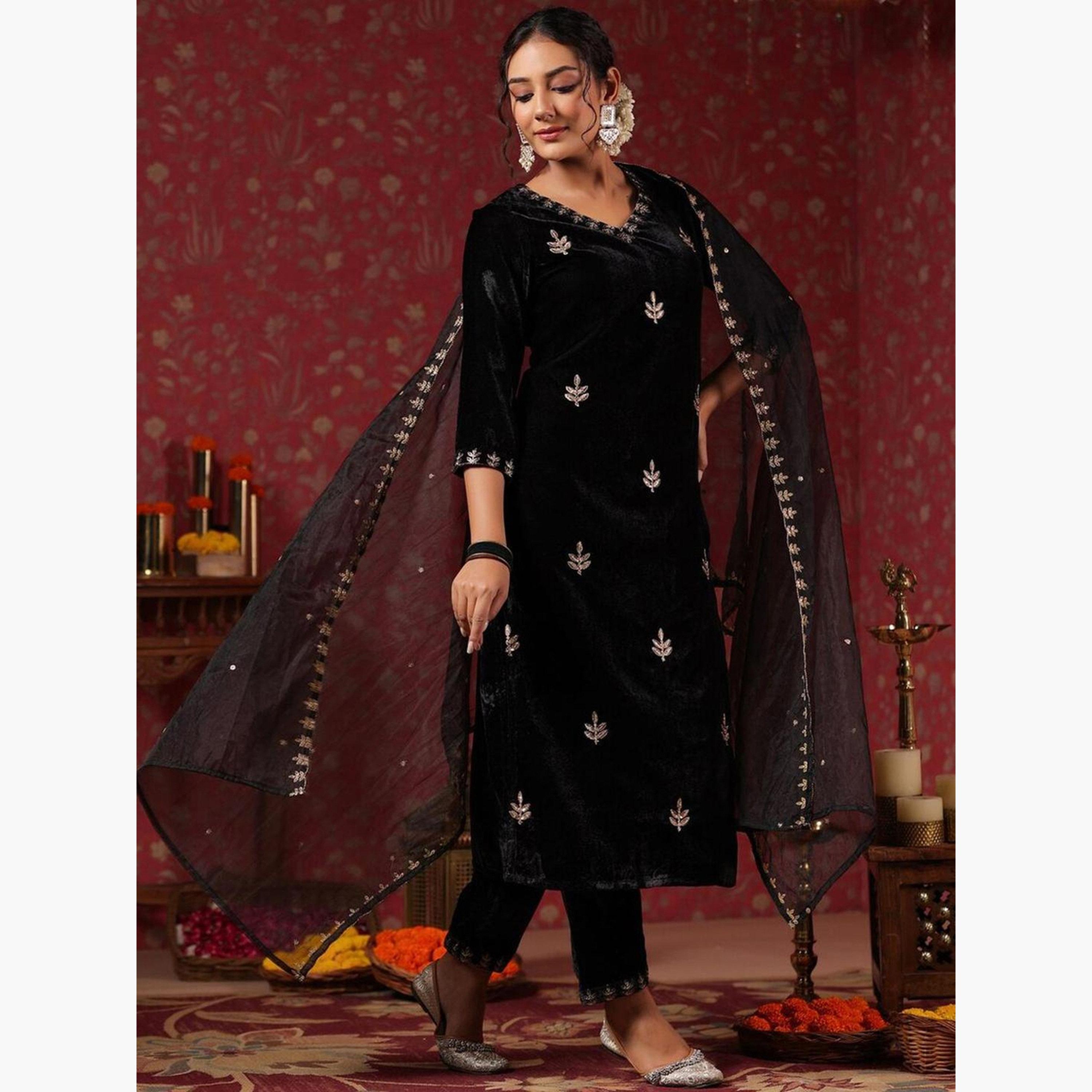 Ishin X Styli Black Velvet Kurta with Pants and Dupatta Set-women-clothing-ethnicwear-kurtasets-image-3