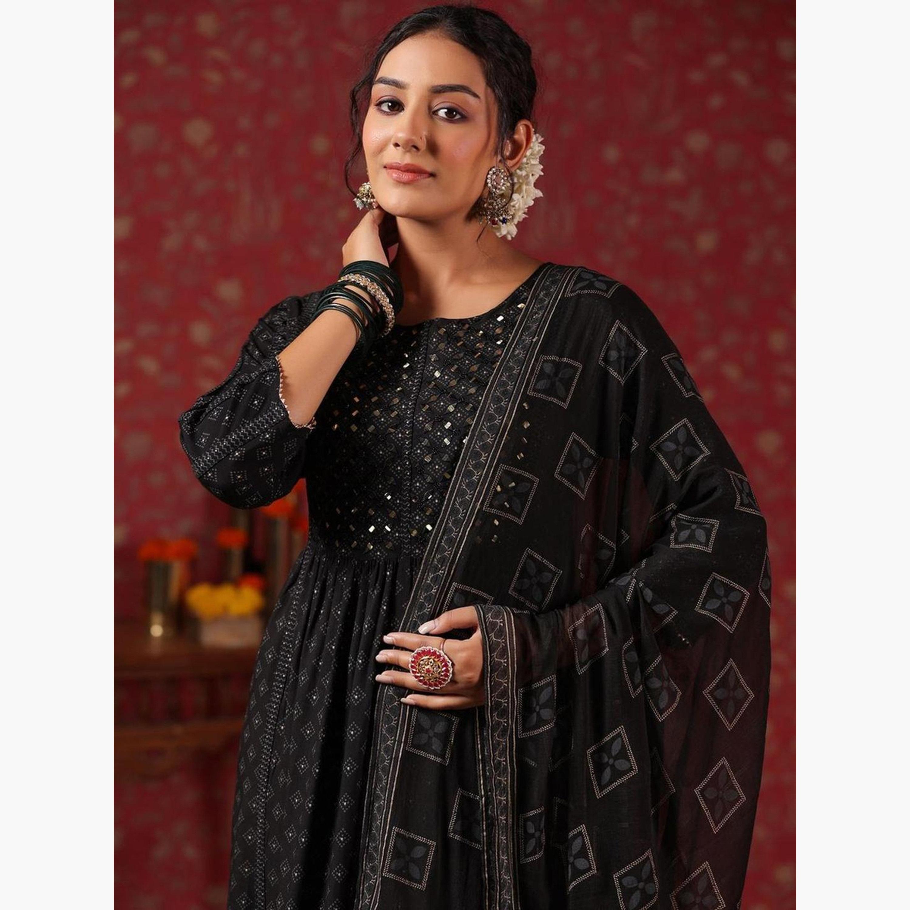 إيشين - طقم كورتا من قماش رايون فيسكوز أسود مع بنطال ووشاح-women-clothing-ethnicwear-kurtasets-image-2