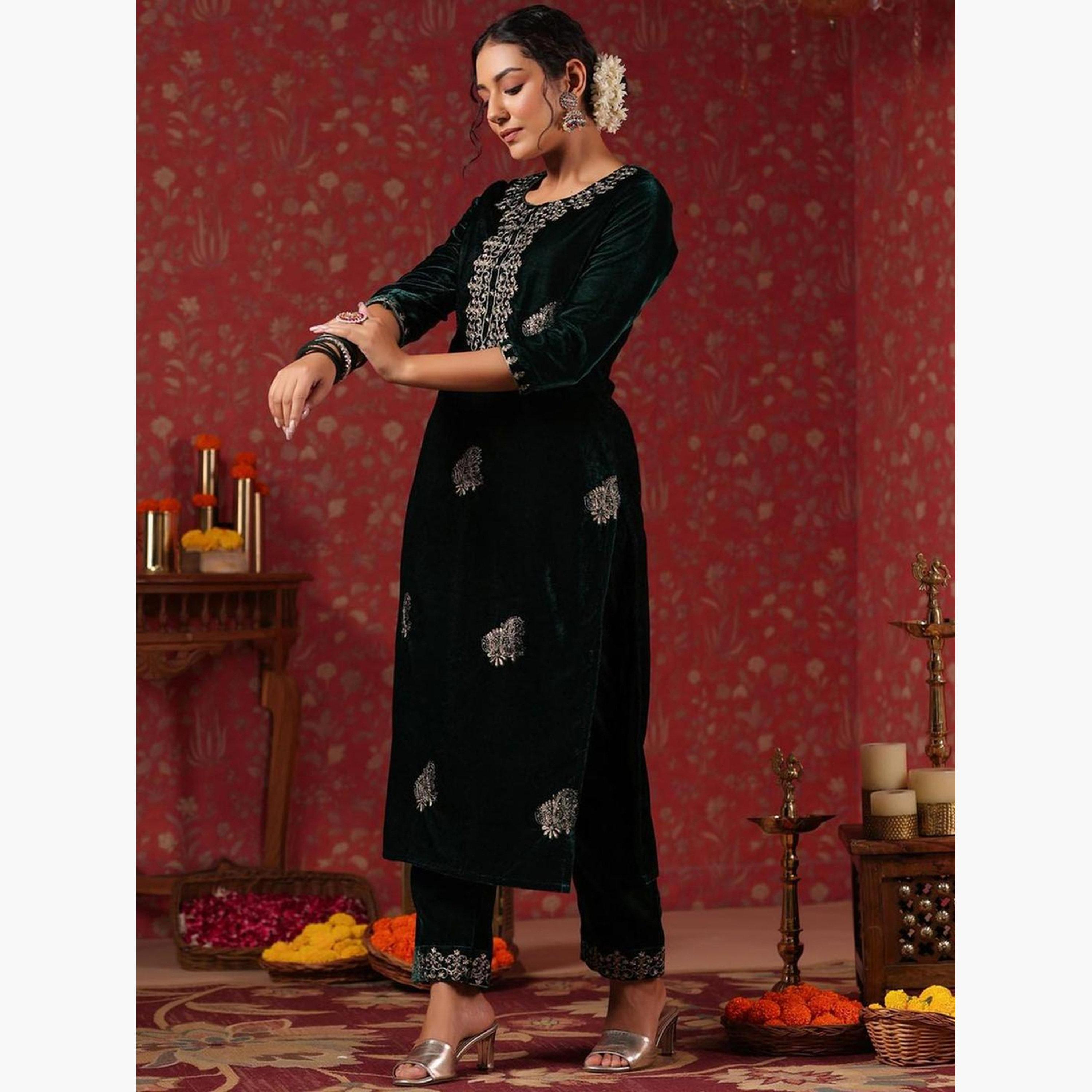 إيشين - طقم كورتا وبنطال مخملي لون أخضر الزمردي-women-clothing-ethnicwear-kurtasets-image-3