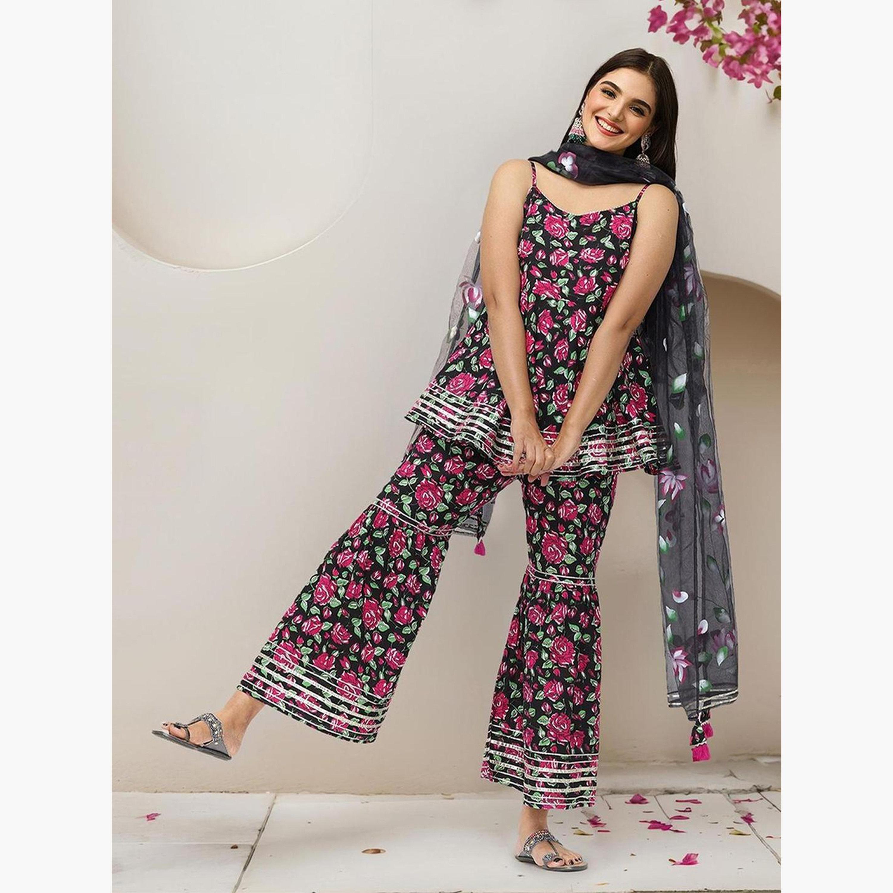 Ishin X Styli Black Floral Cotton Kurta with Pants and Dupatta Set-women-clothing-ethnicwear-kurtasets-image-4