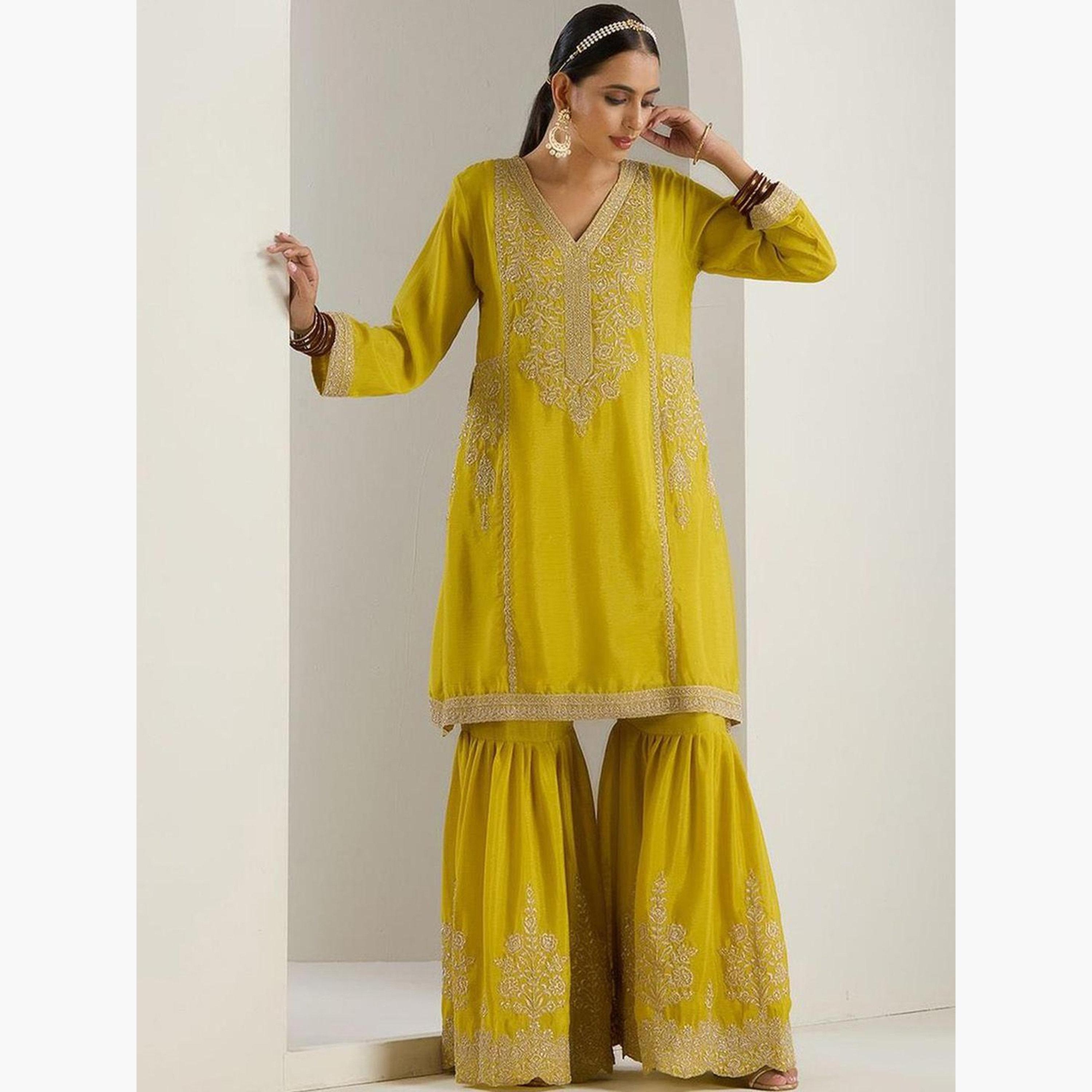 إيشين - طقم كورتا مطرز لون خردل مع بنطال ووشاح-women-clothing-ethnicwear-kurtasets-image-3