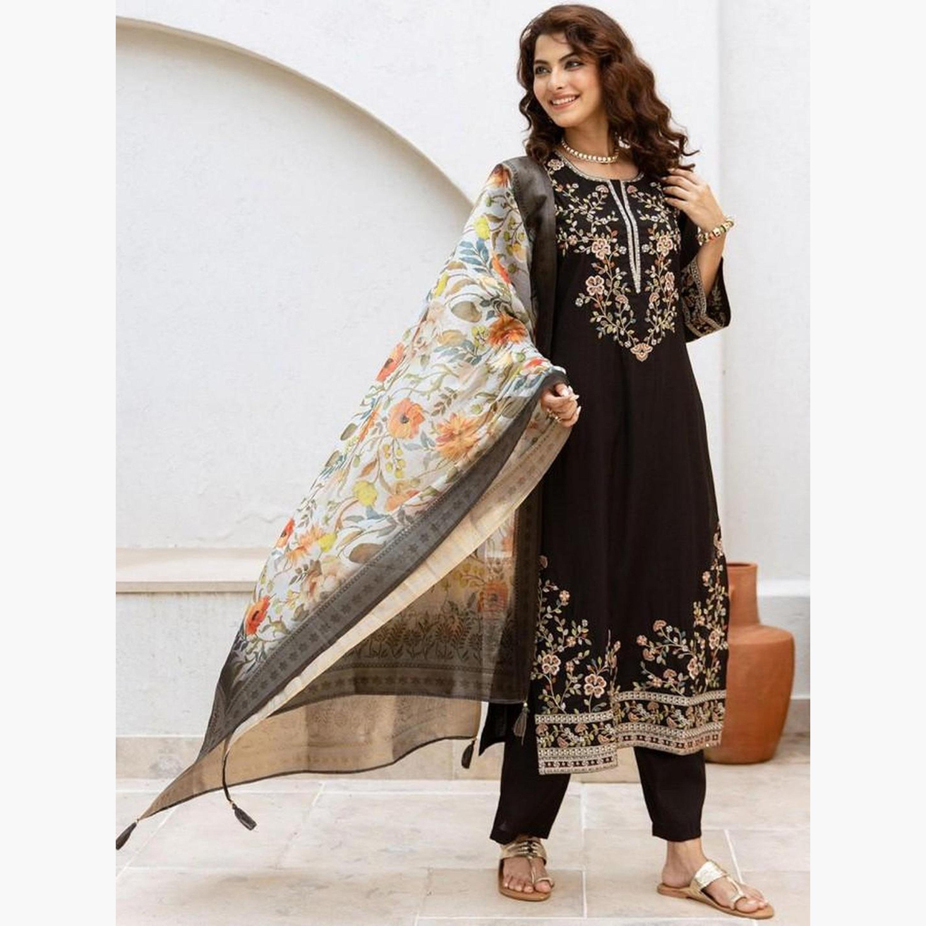 Ishin X Styli Black Embroidered Kurta with Pants and Dupatta Set-women-clothing-ethnicwear-kurtasets-image-5