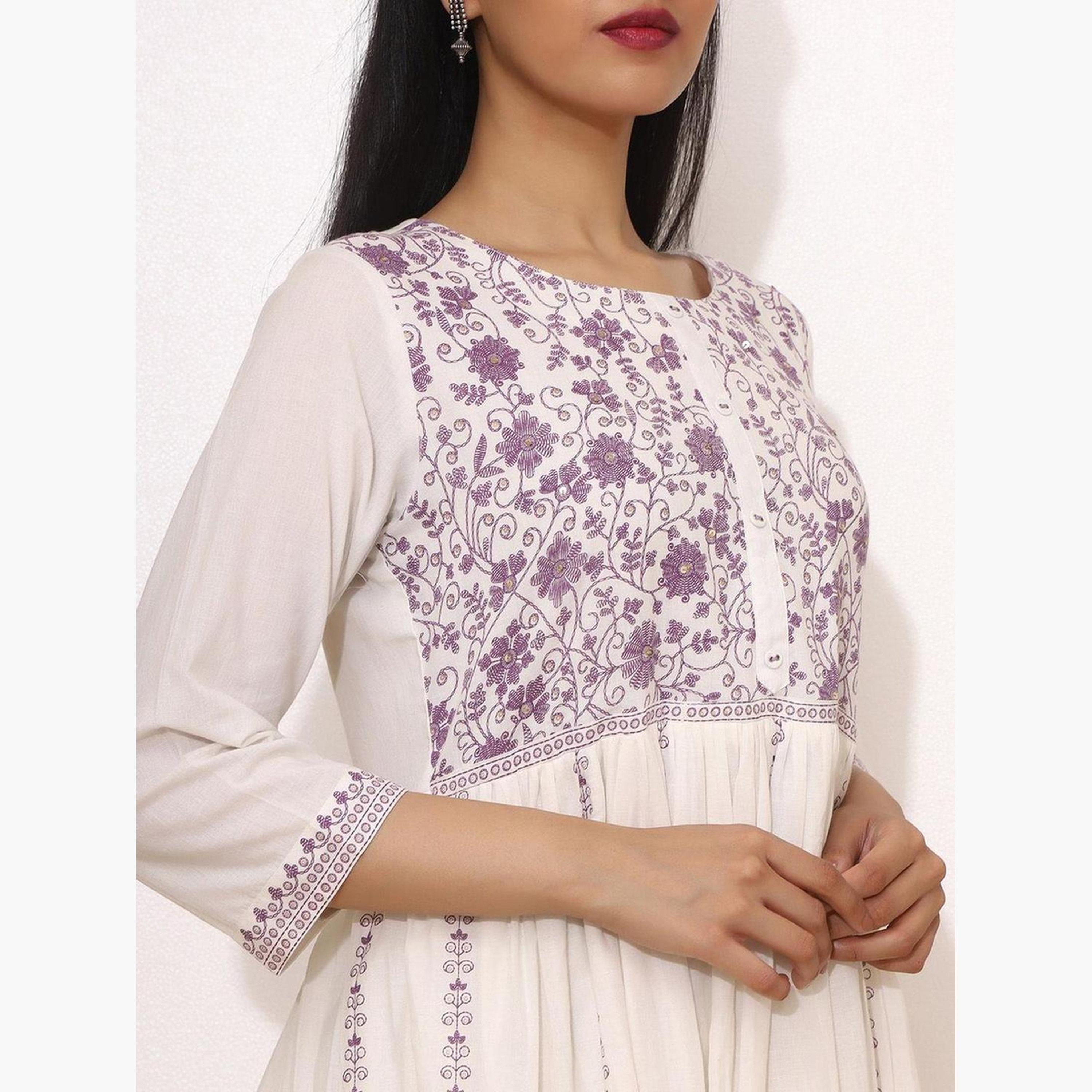 إيشين - طقم كورتا من مزيج القطن الأبيض مع بنطال ووشاح-women-clothing-ethnicwear-kurtasets-image-3