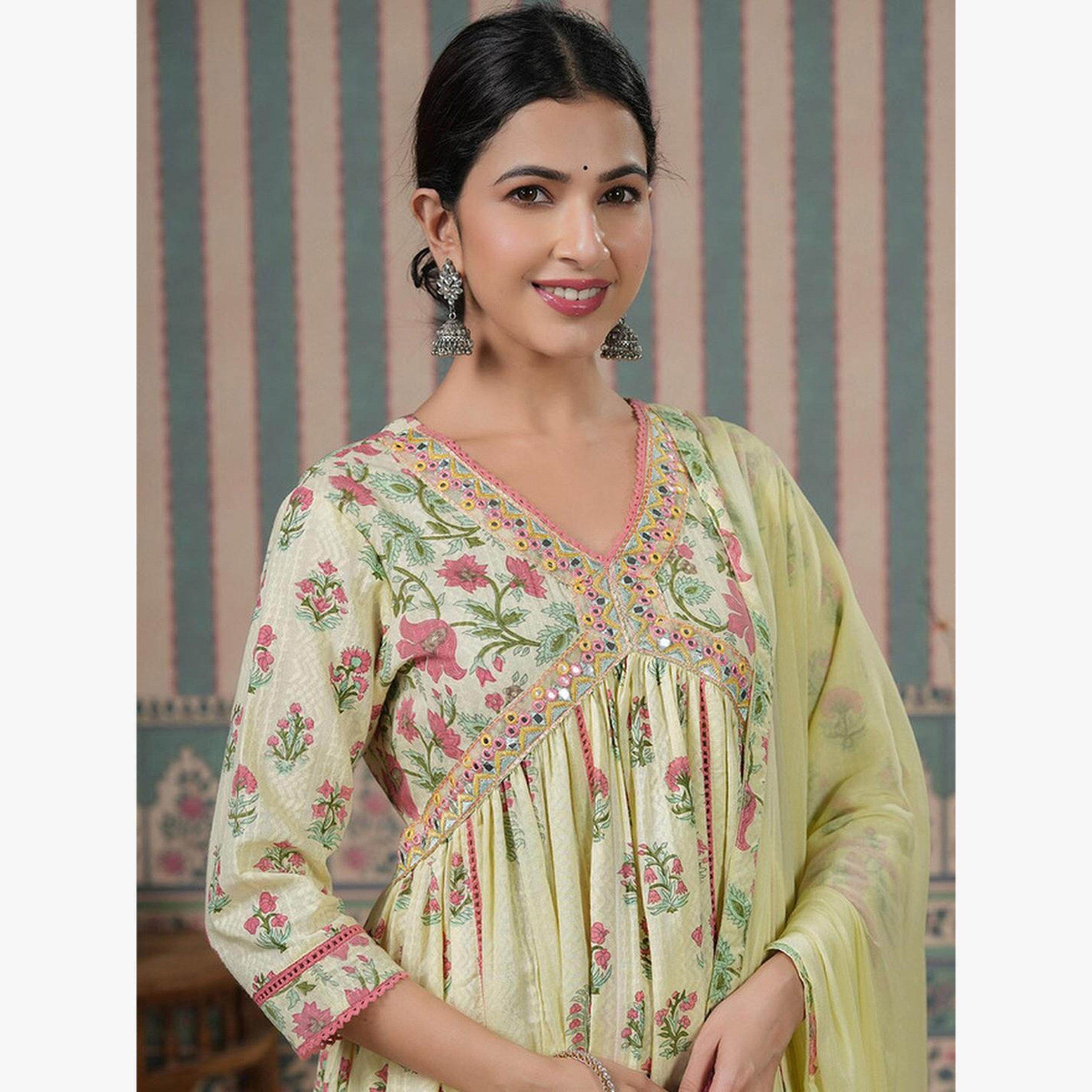 Ishin Women Cotton Dobby Kurta with Pants and Dupatta Set-women-clothing-ethnicwear-kurtasets-image-2