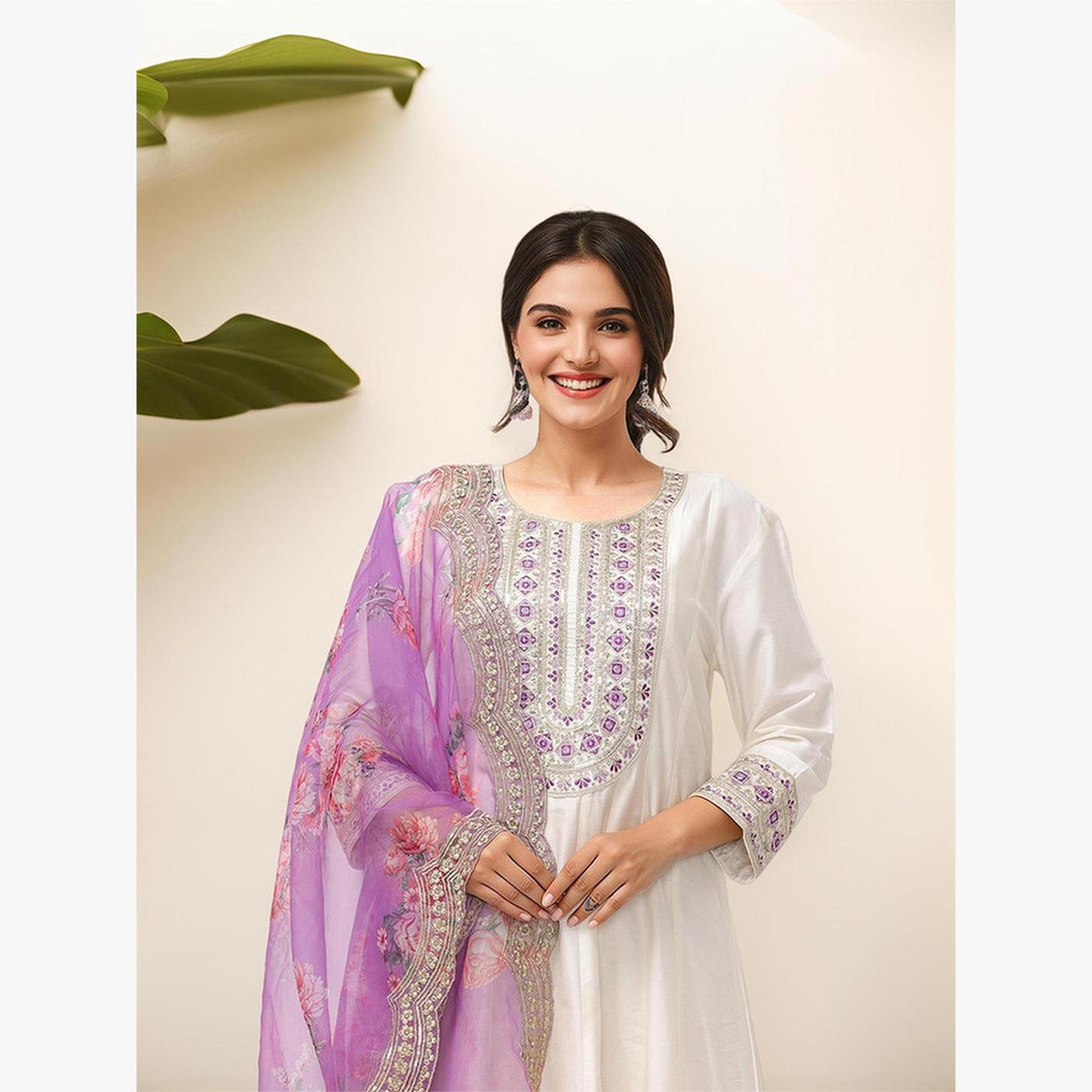 Ishin Women White Kurta with Pants and Dupatta Set-women-clothing-ethnicwear-kurtasets-image-4